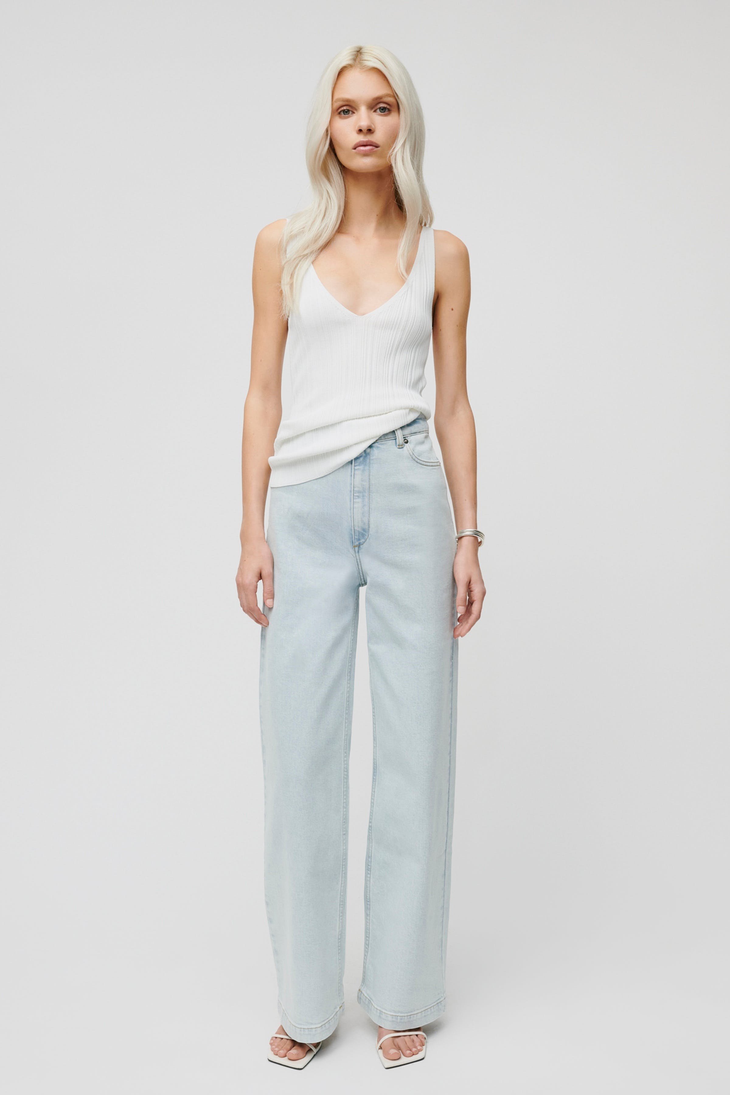 PIXIE Trousers LOOKBOOK FRONT 30600384-BL806