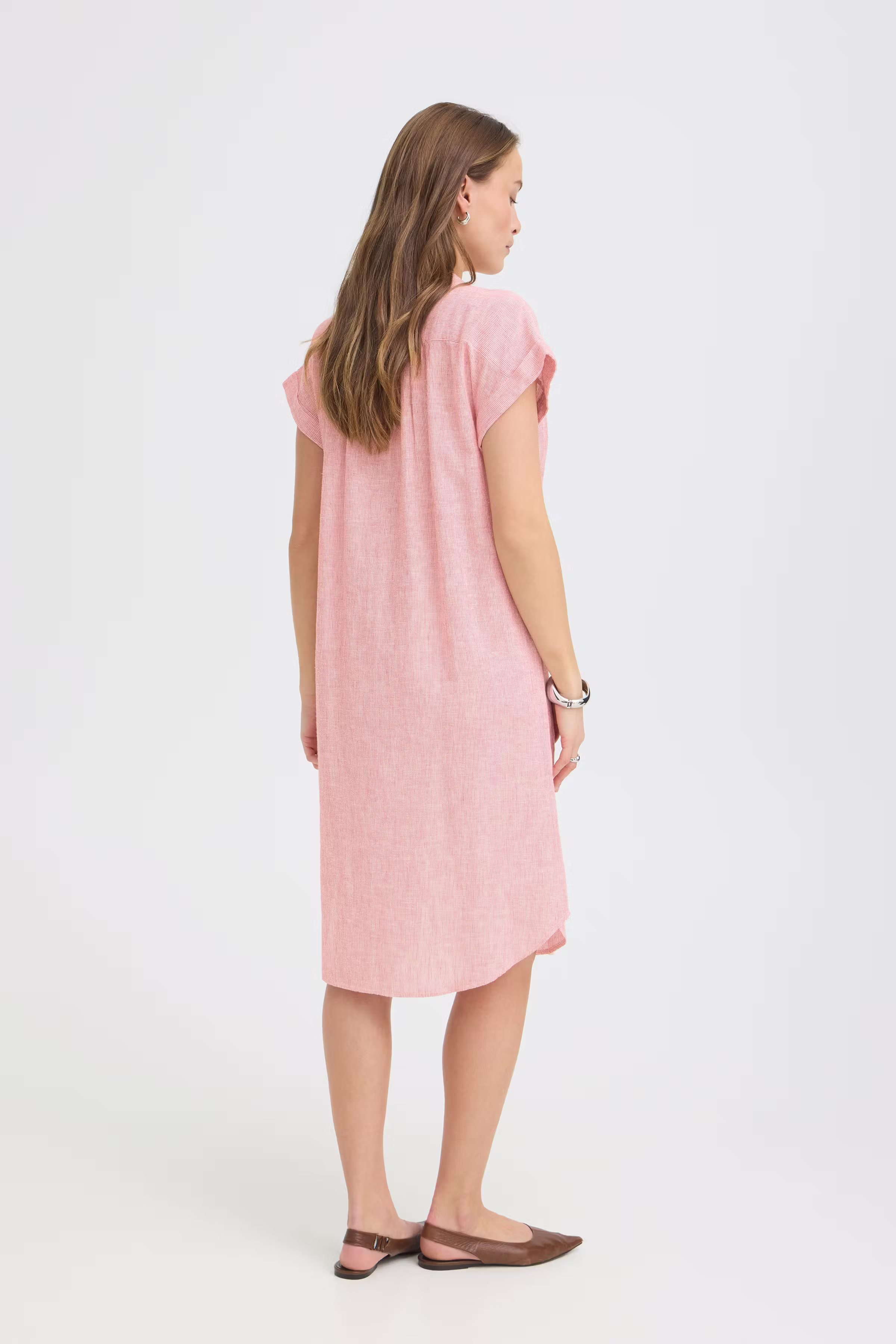 BYIZOLA Jurk LOOKBOOK BACK 20818978-900008327