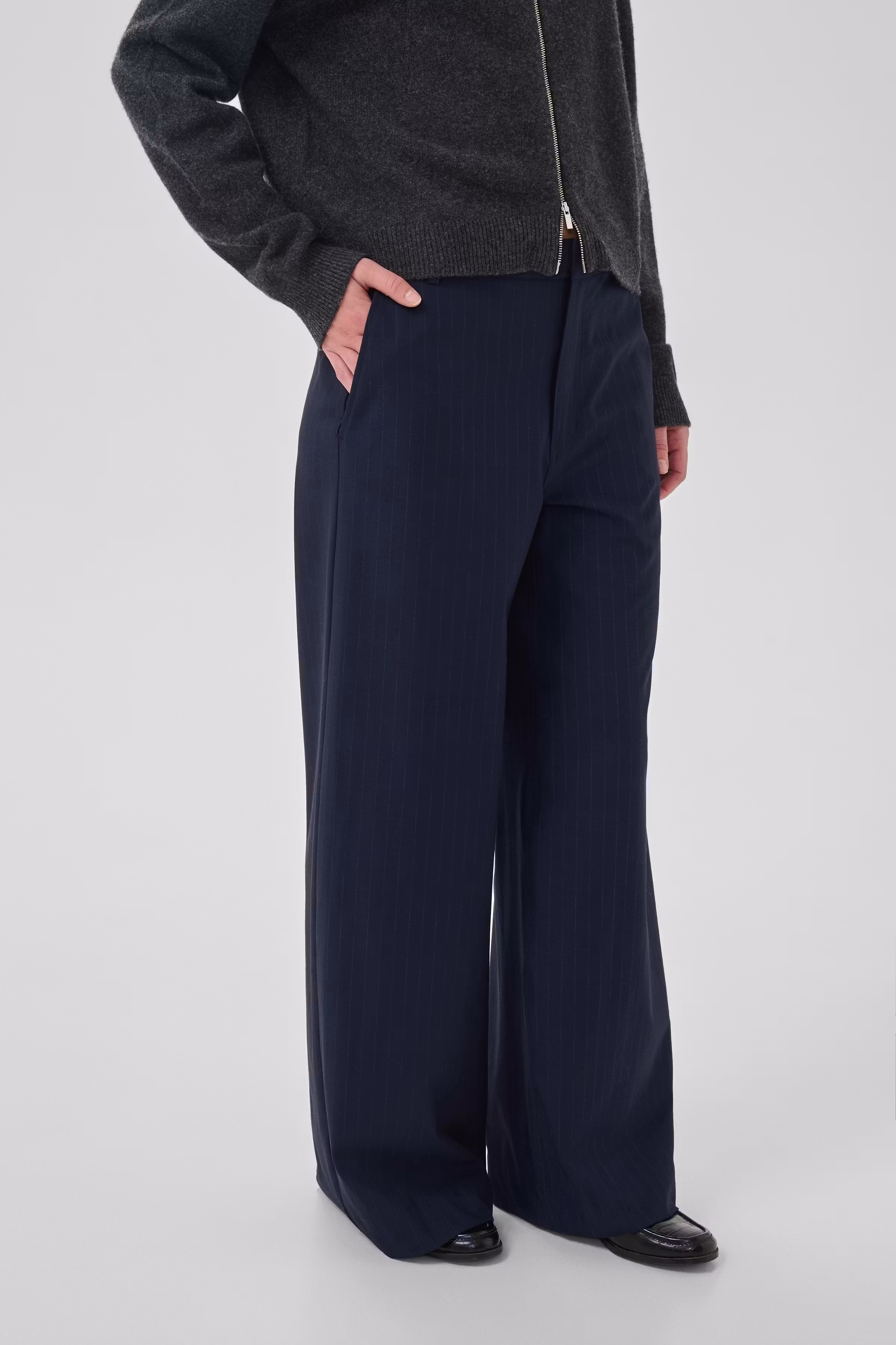 MWLana Trousers LOOKBOOK FRONT 10705669-103565