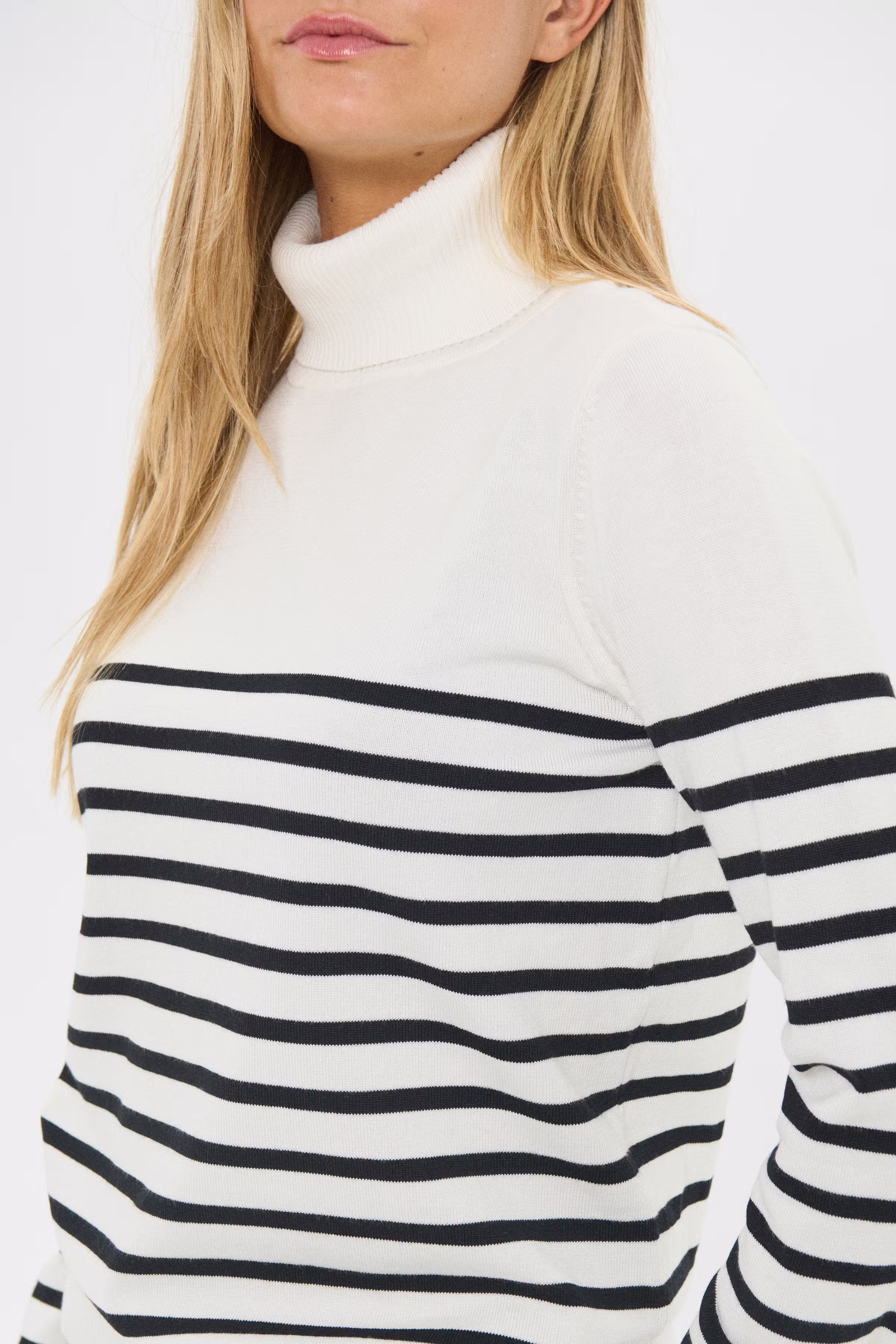 MilaSZ Pullover LOOKBOOK DETAIL 30513772-304470