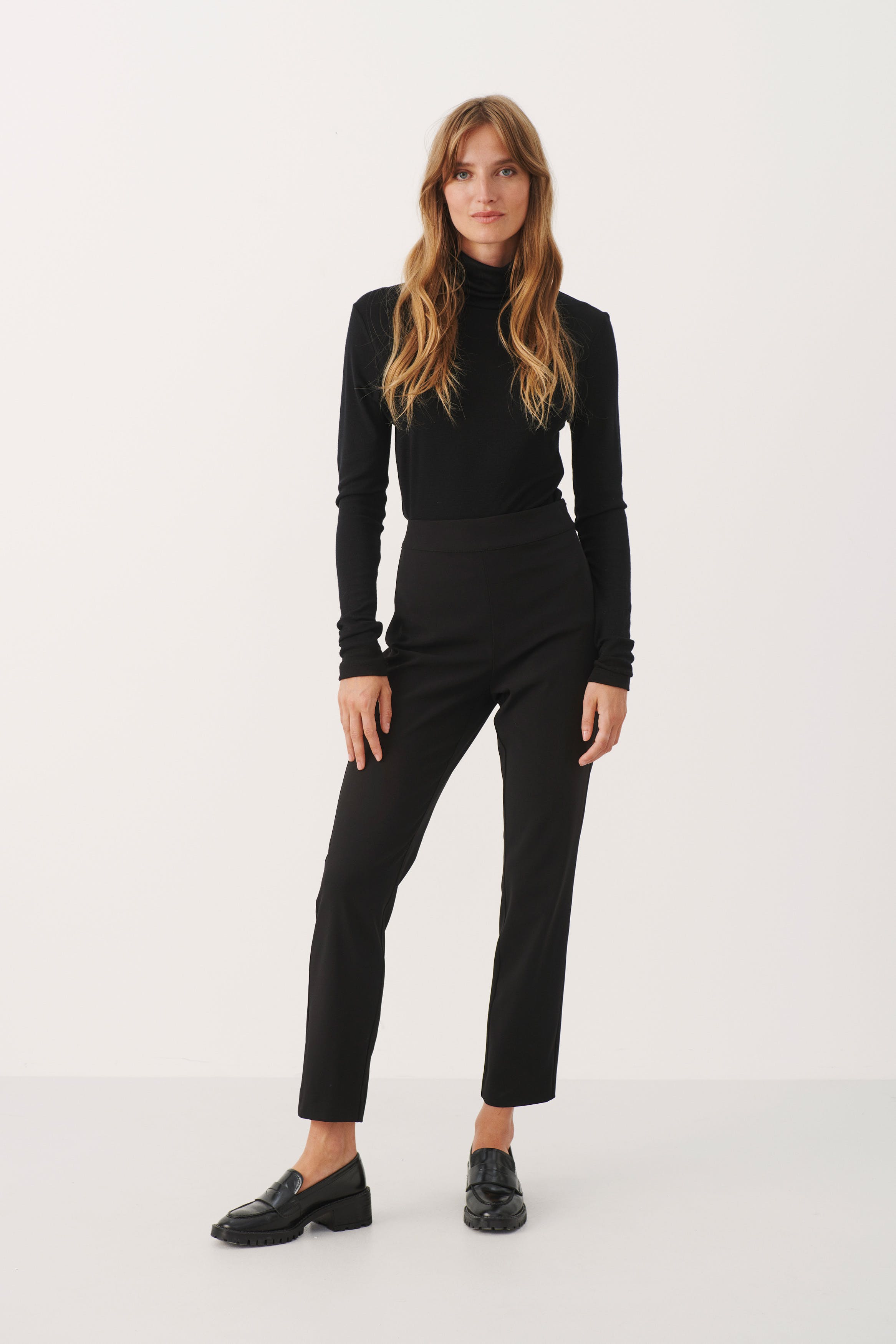 TamaPW Hose LOOKBOOK FRONT 30307212-194008