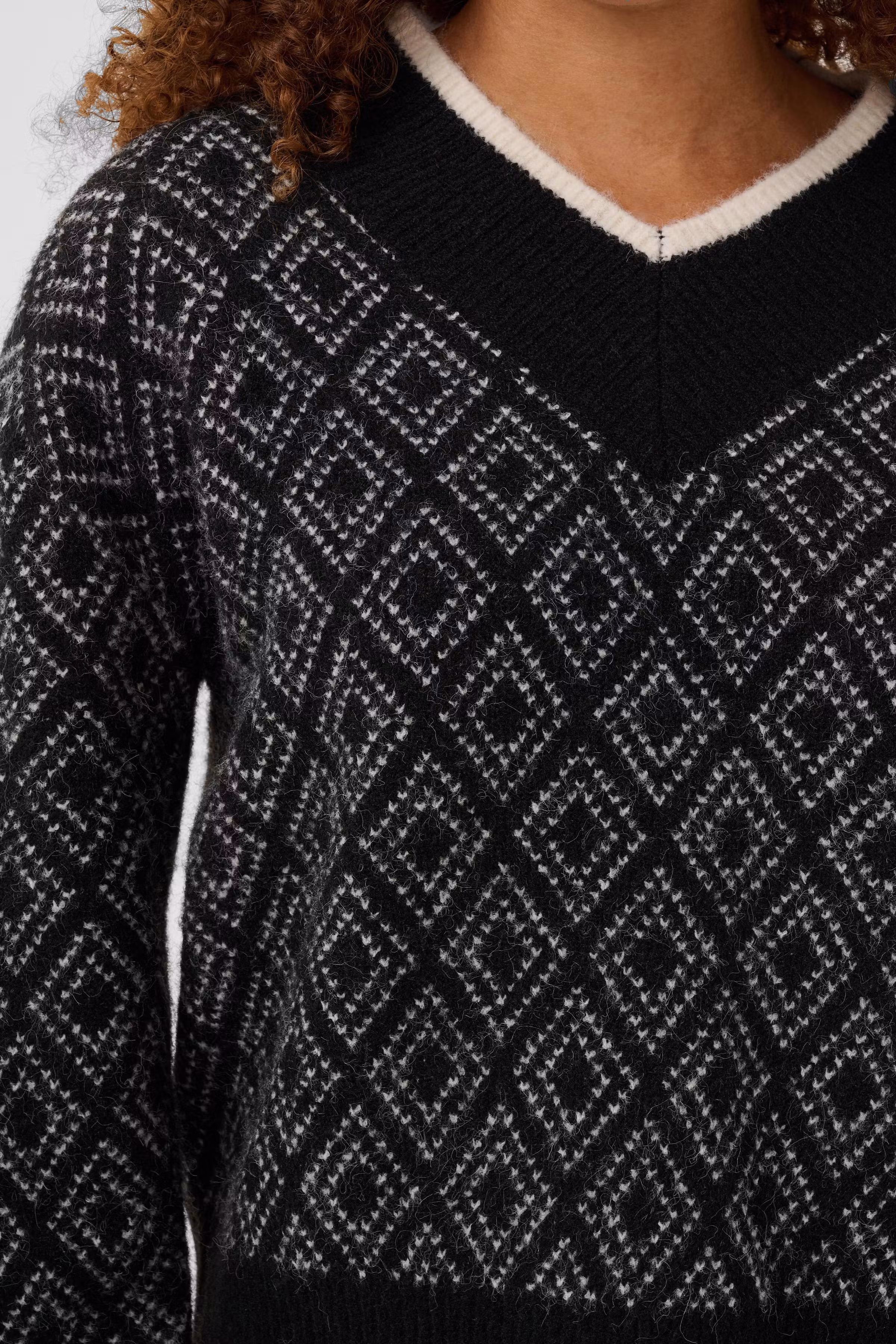 KAsirens Pullover LOOKBOOK DETAIL 10512088-109747