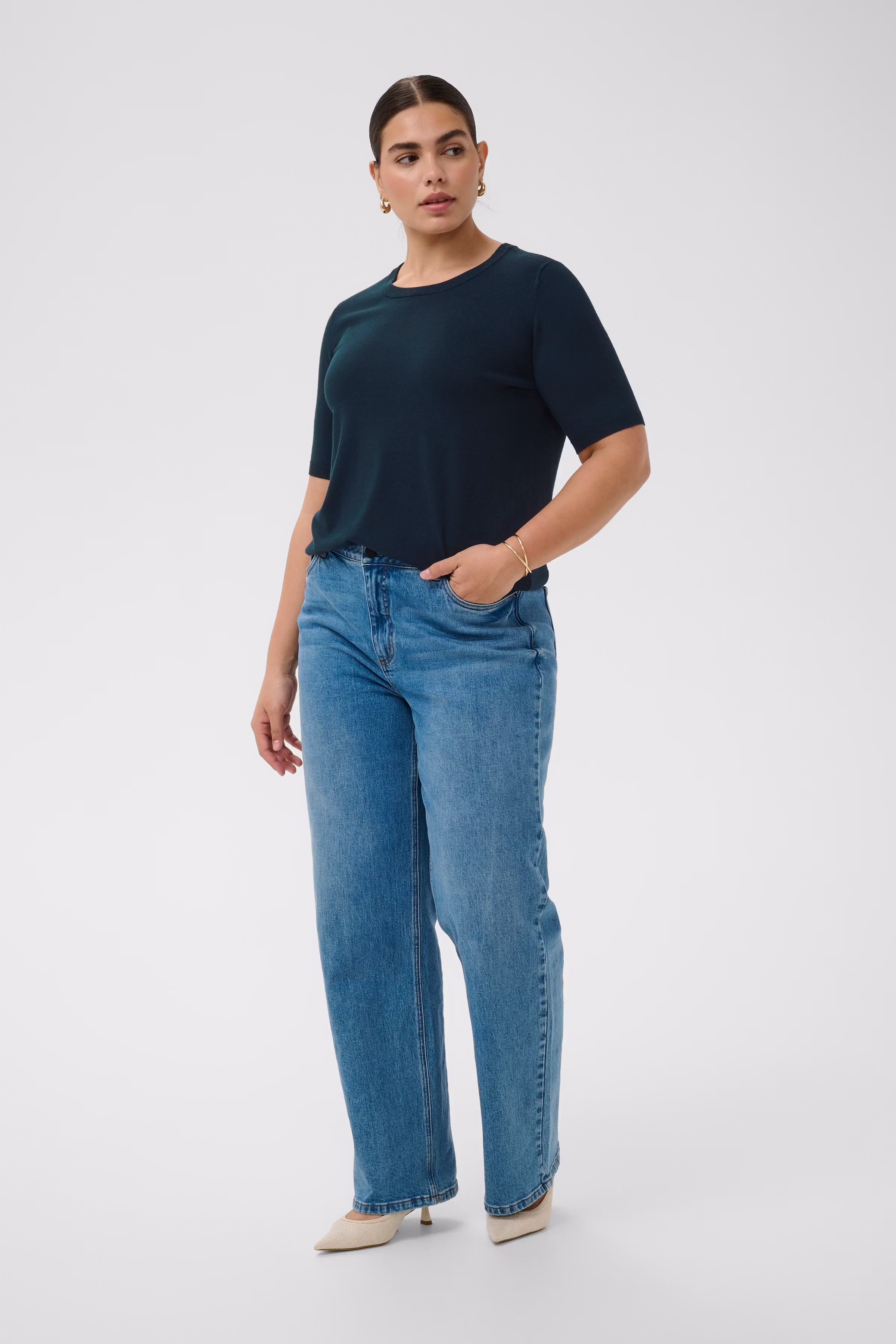 KClizzy Pullover LOOKBOOK FRONT 10582205-194020