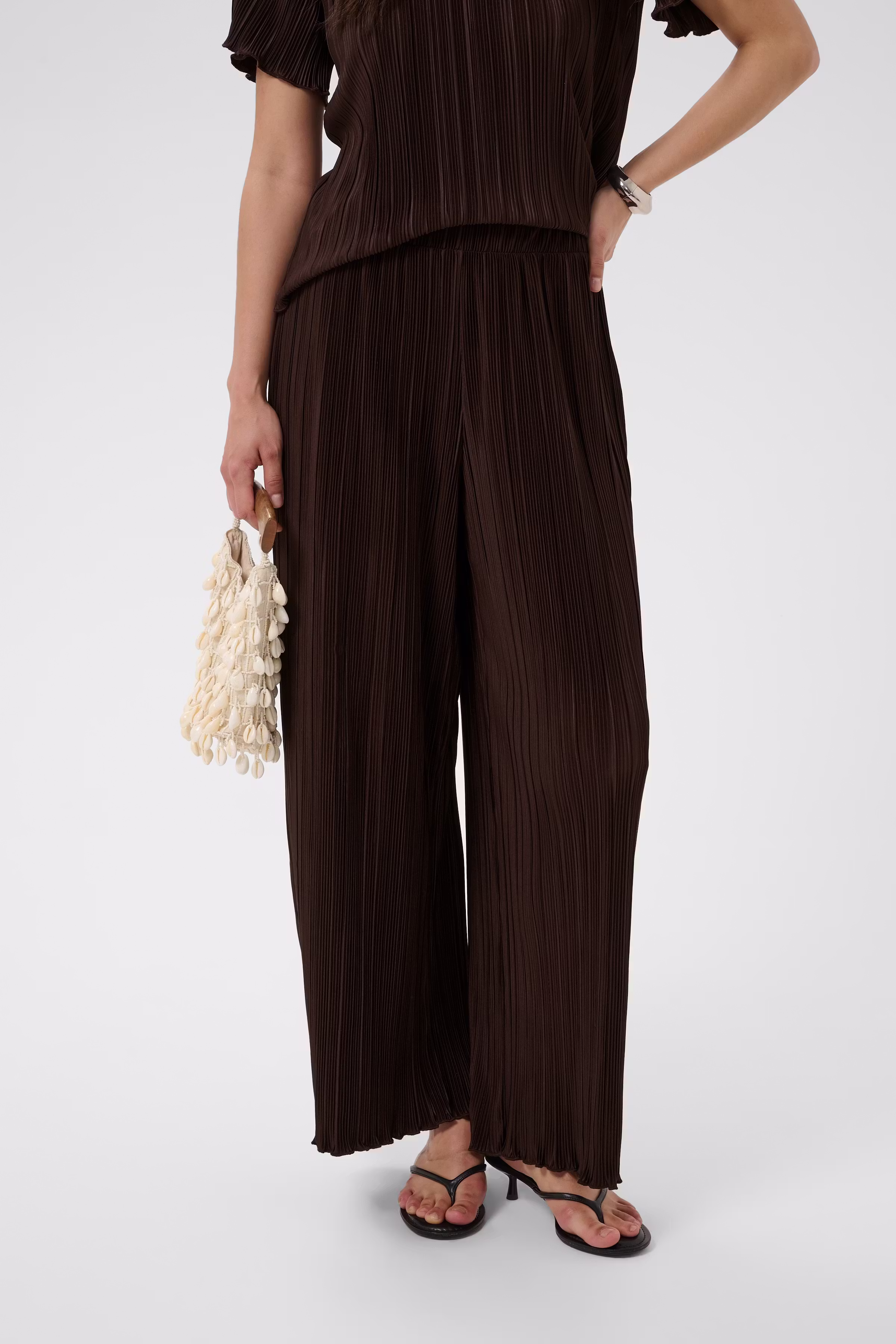 KAines Hose LOOKBOOK FRONT 10512600-190915