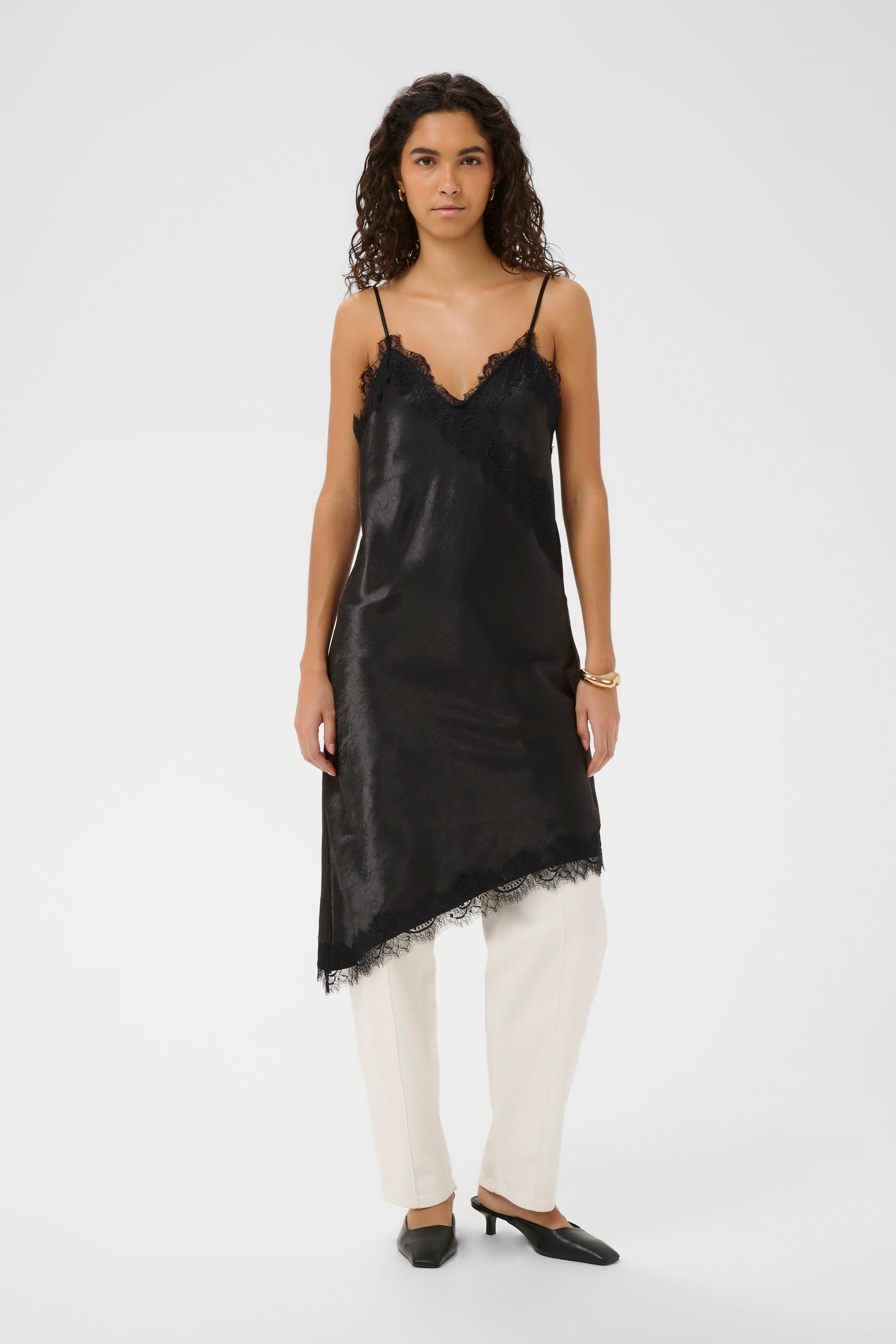 SLIrianne Dress LOOKBOOK FRONT 30409585-194008