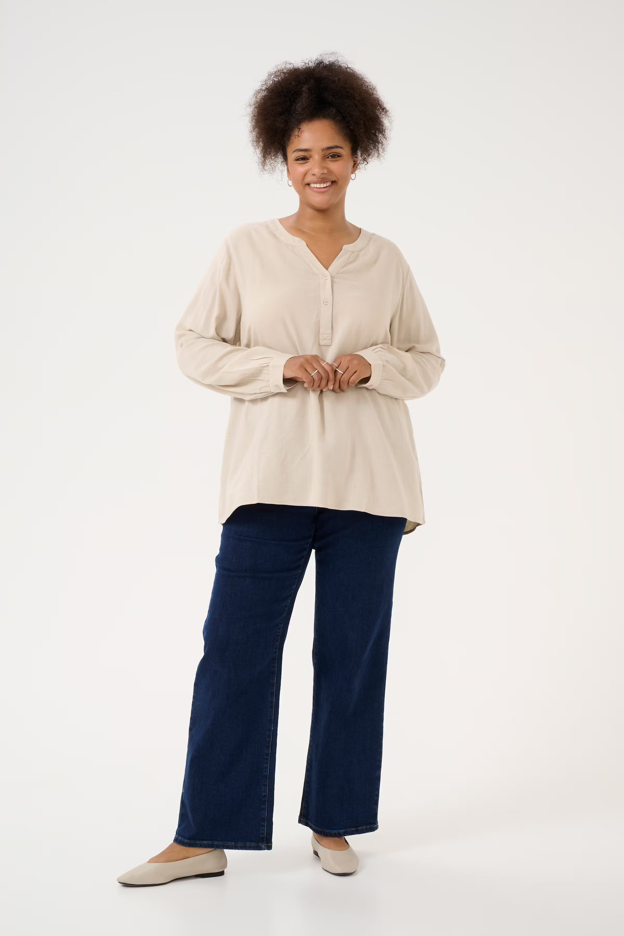 KCmille Linen Blouse LOOKBOOK FRONT 10582215-151305