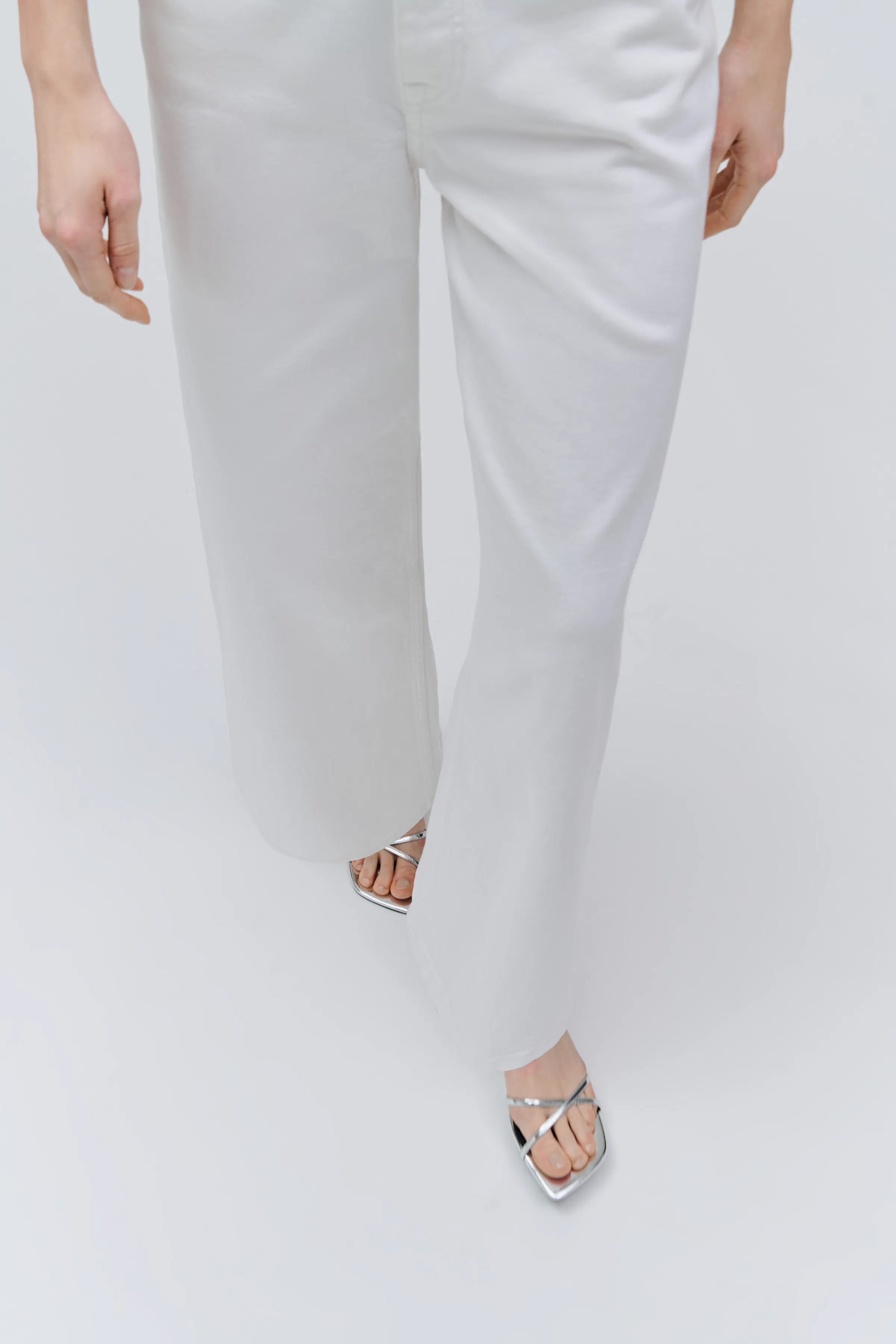 IOPrijanka Jeans LOOKBOOK FRONT 30600621-WH004