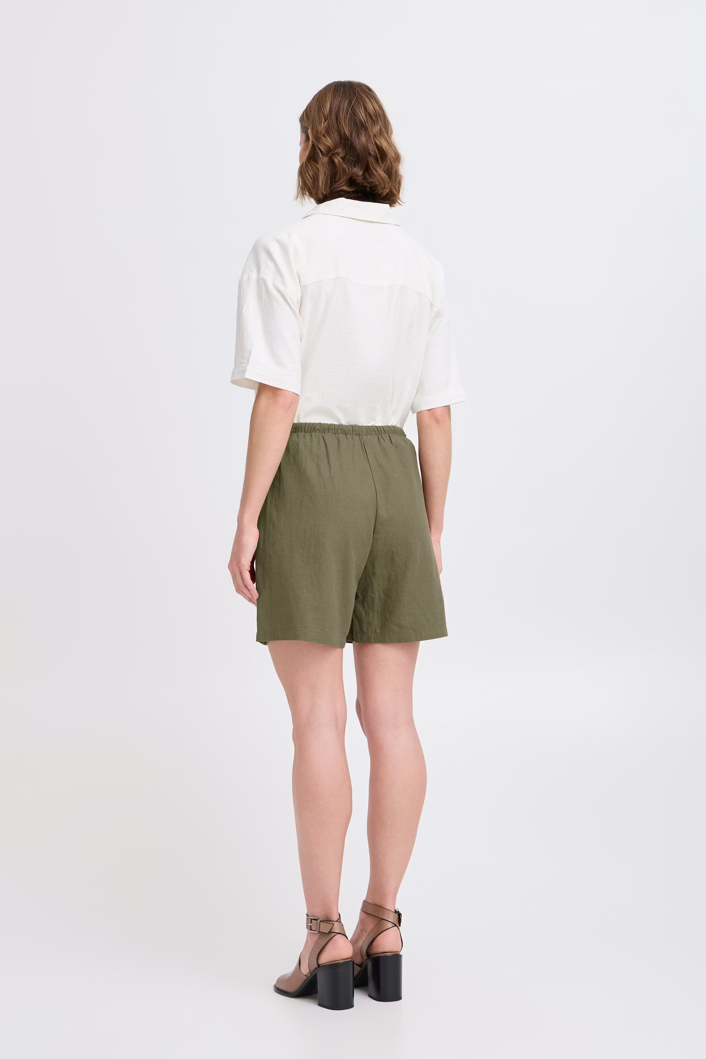 BYFALAKKA Shorts LOOKBOOK BACK 20816607-190510