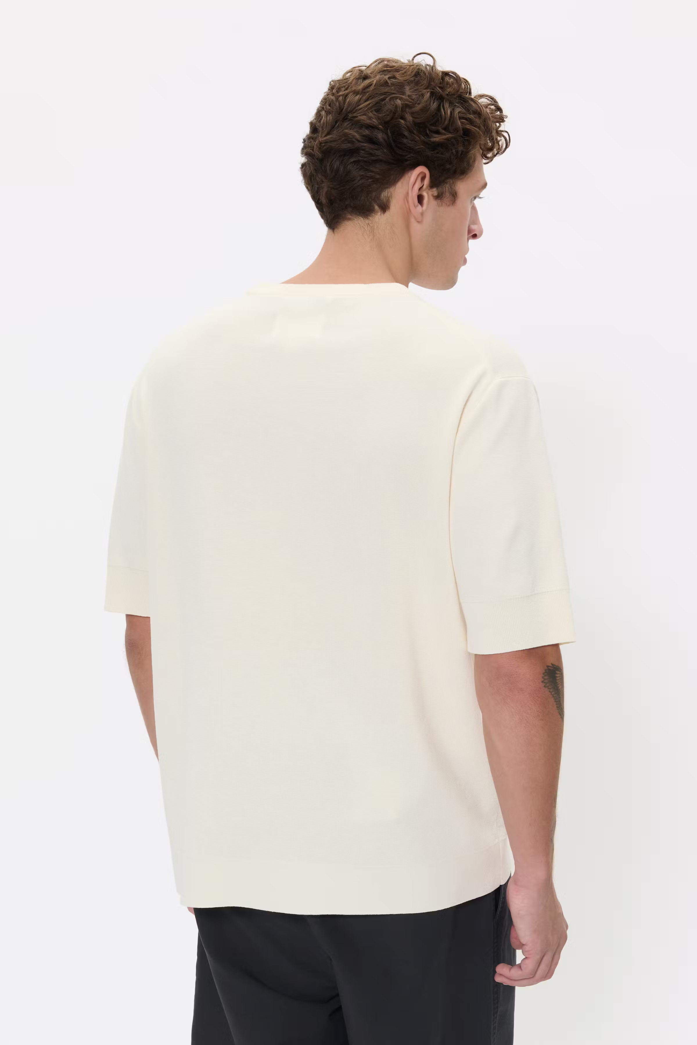 MAtrivolt M73 Knit T-shirt LOOKBOOK BACK 30208109-110104