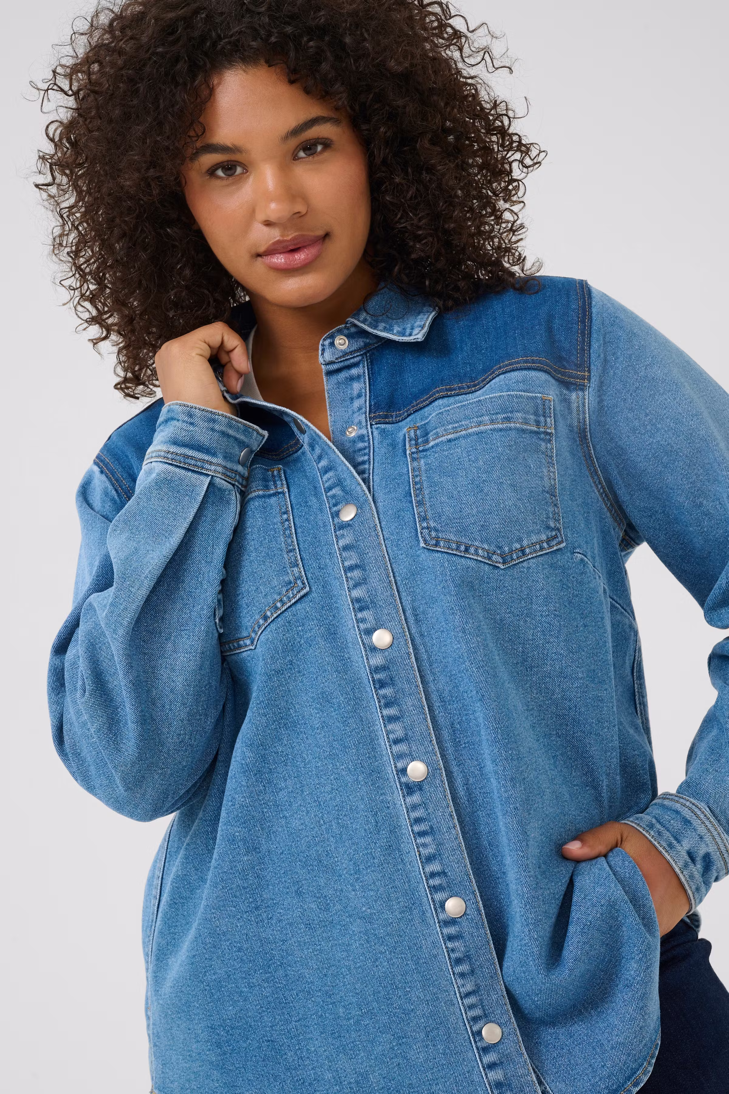 KCsandria Denim Overhemd LOOKBOOK DETAIL 10583531-102989