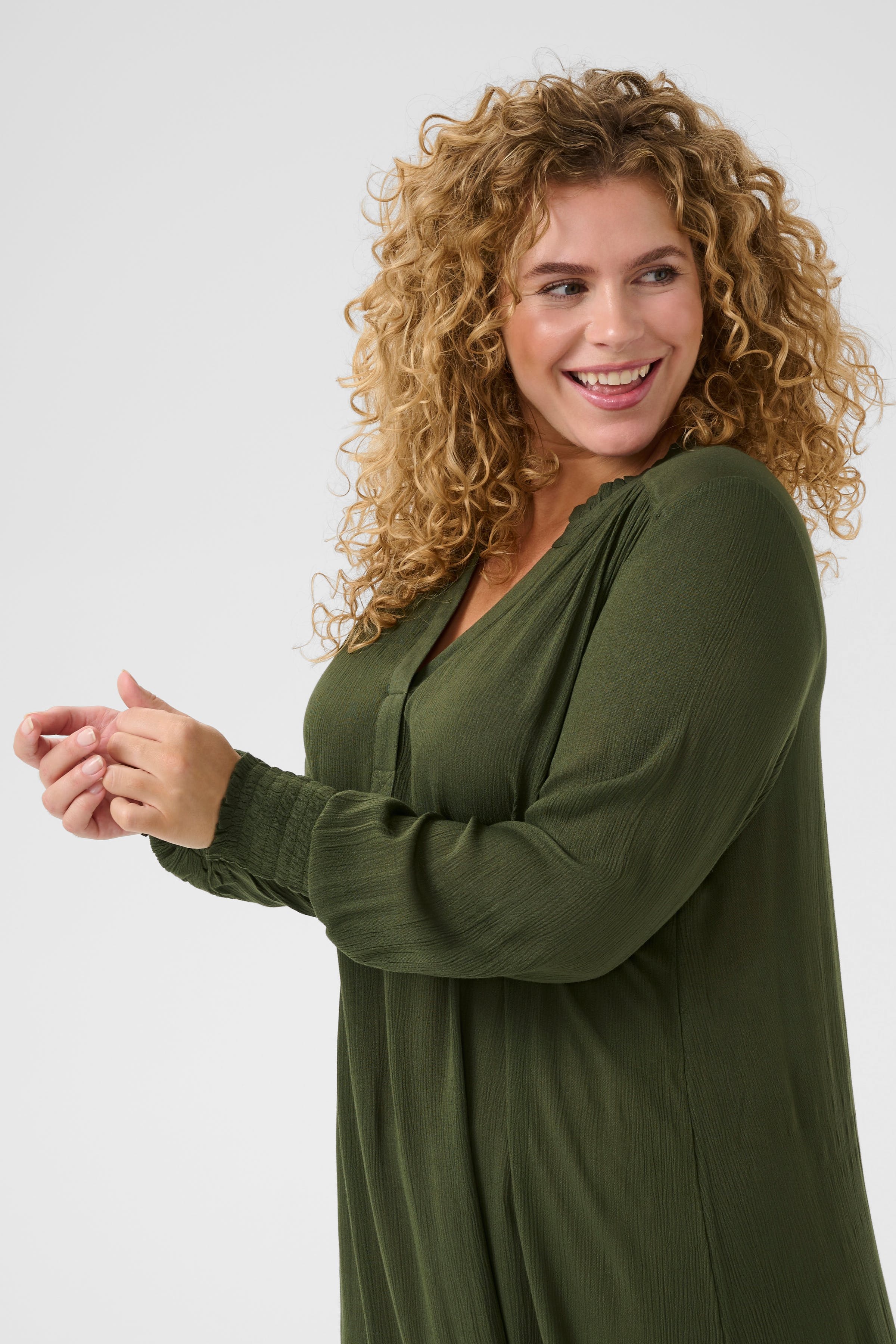 KCmiriam Dress LOOKBOOK DETAIL 10581690-190414