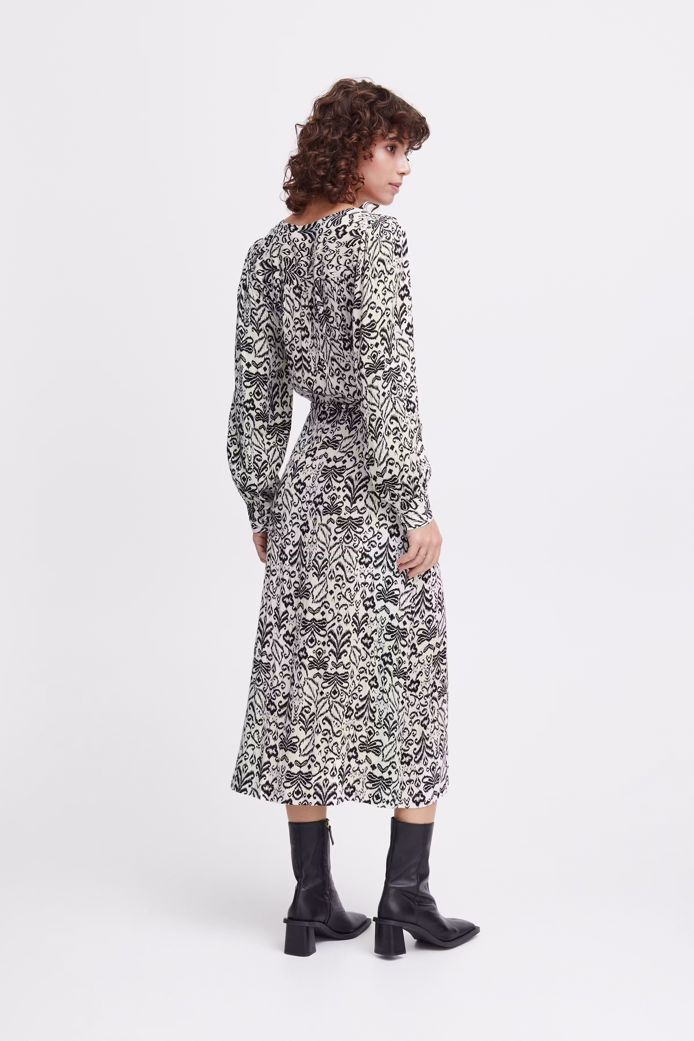 IRROSIE Kleid LOOKBOOK BACK 20119604-202405