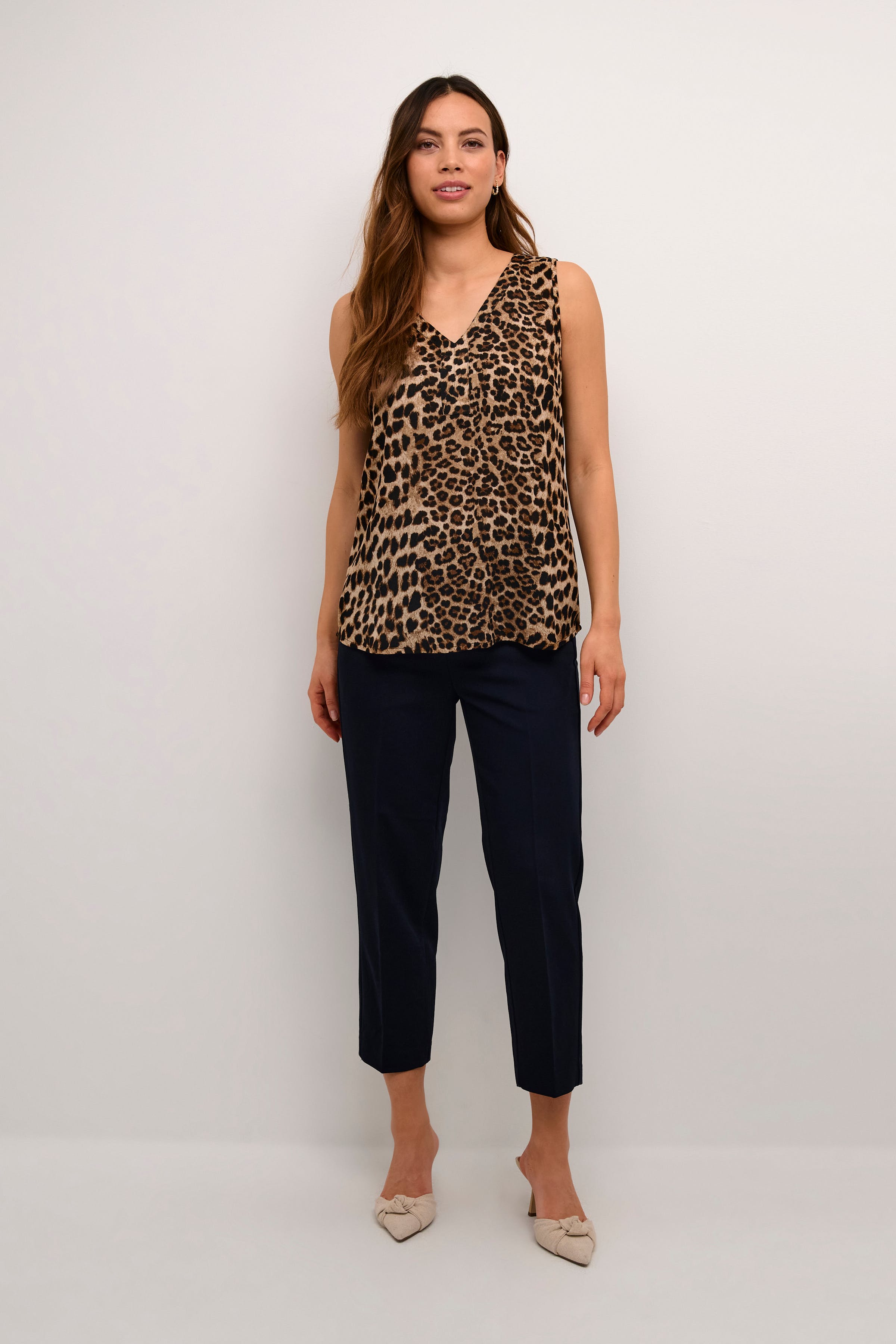 KAamber Leopard Top LOOKBOOK FRONT 10508255-105798