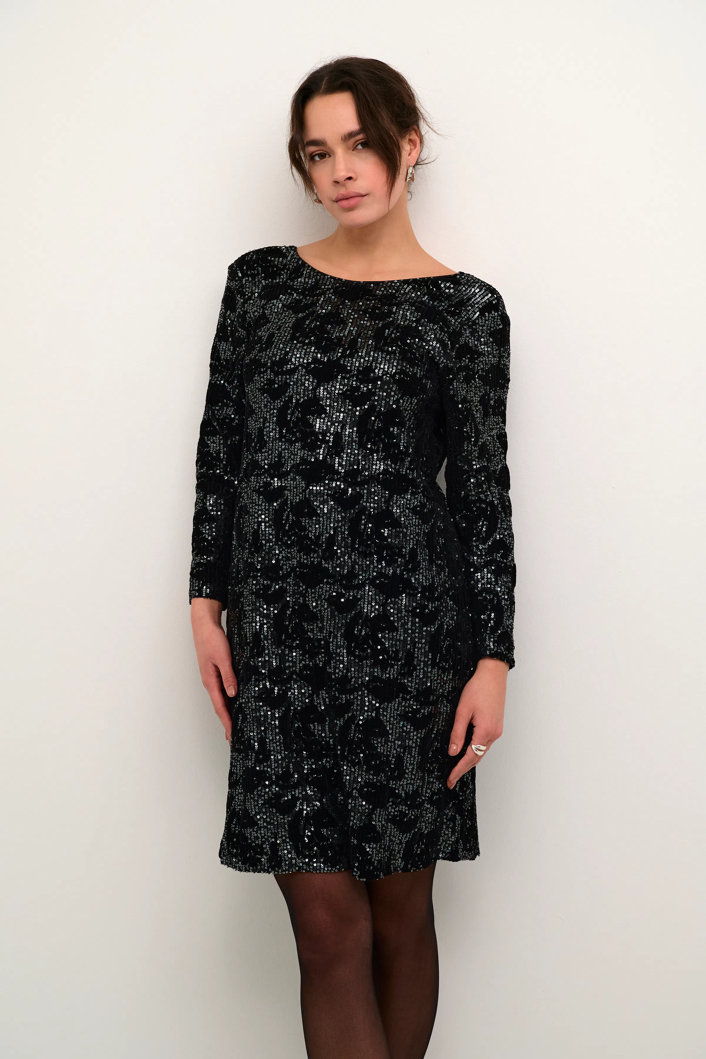 KAgritt Paljettkjole LOOKBOOK FRONT 10509334-106676