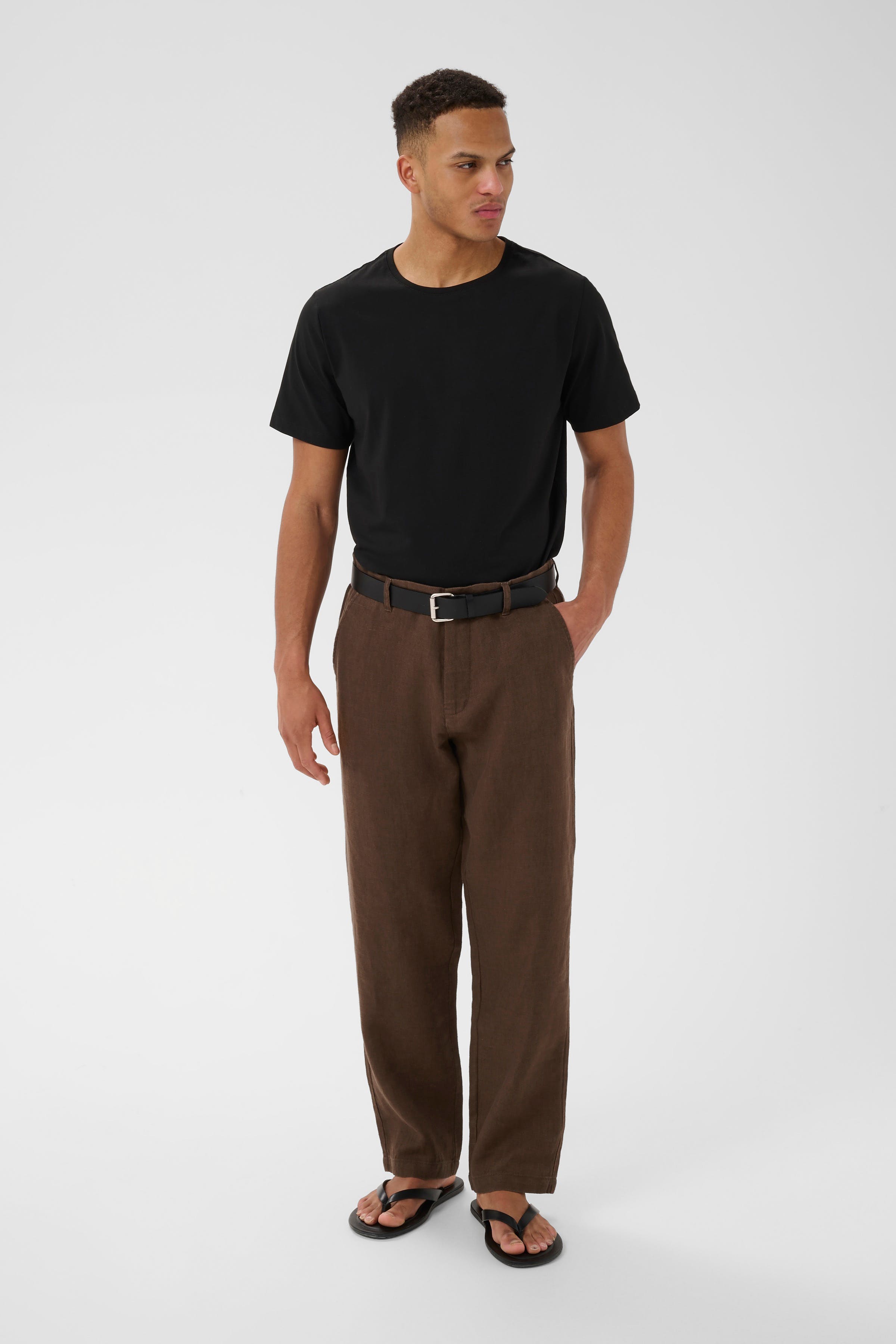 MAharlow Byxor LOOKBOOK FRONT 30209071-190912