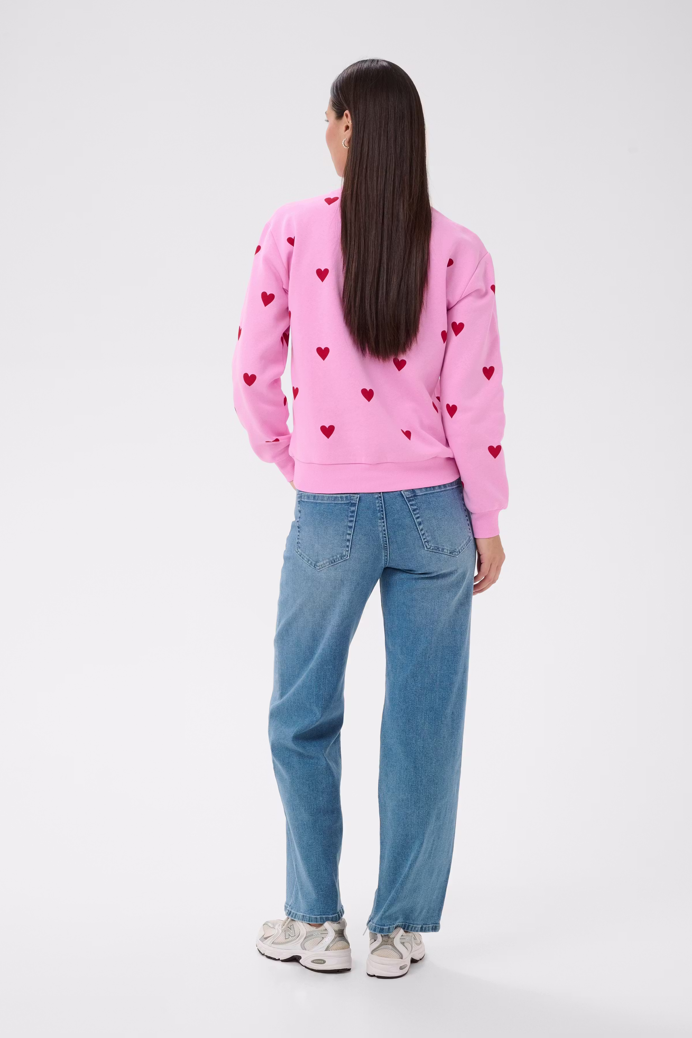 KAmabel Sweatshirt LOOKBOOK BACK 10511922-109624