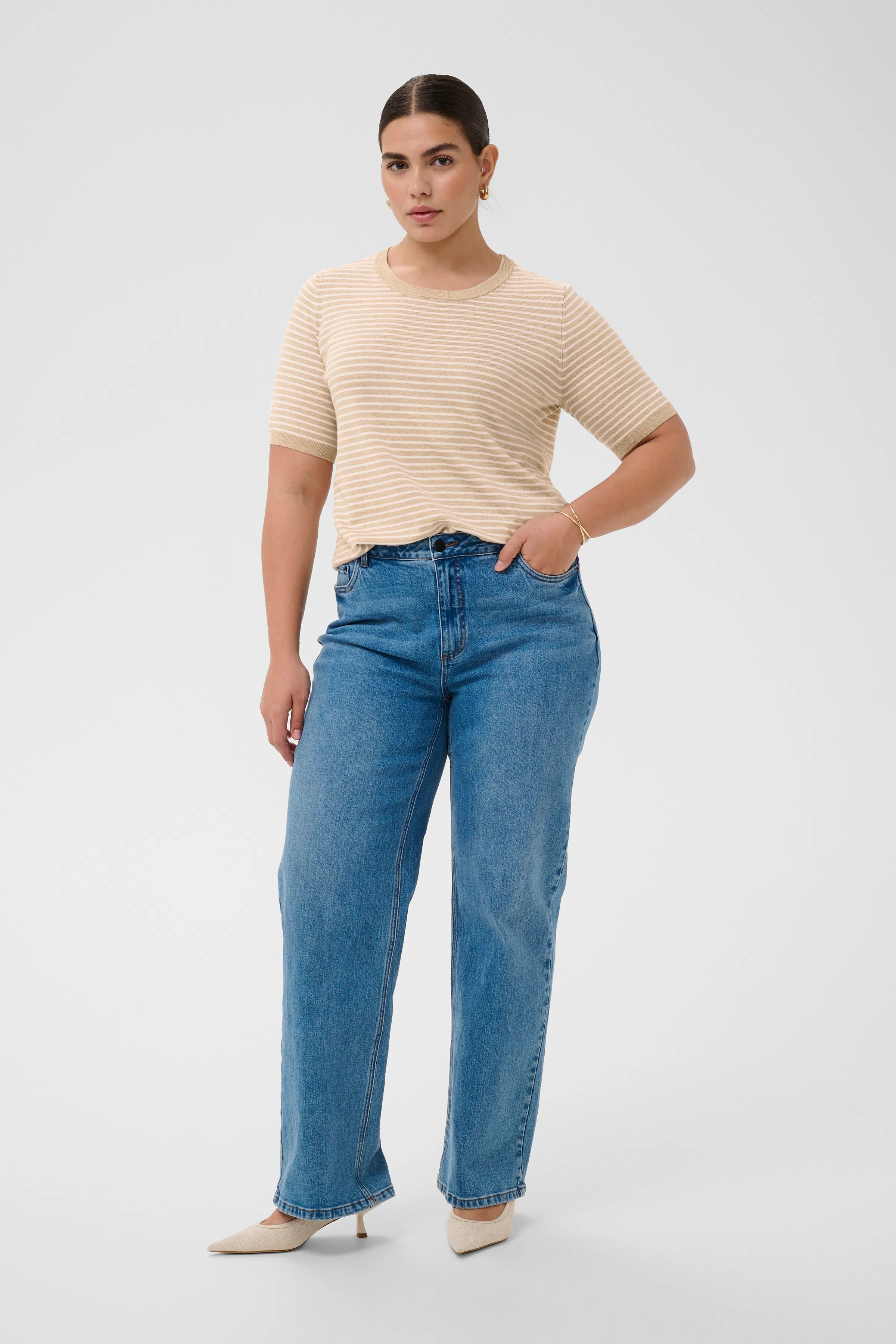 KClizzy Pullover LOOKBOOK FRONT 10584211-109522