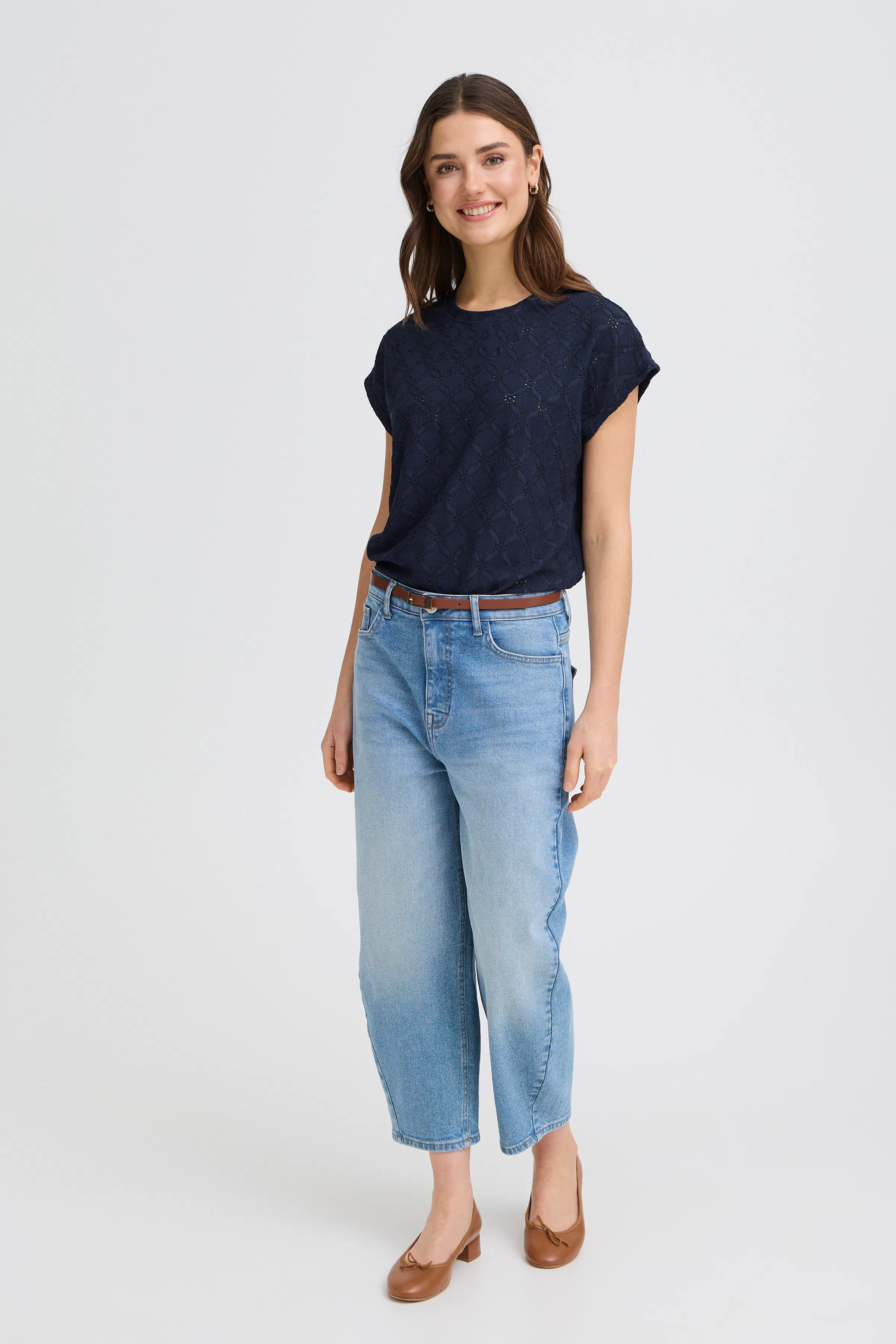FRIMIRA T-shirt LOOKBOOK FRONT 20617940-193923