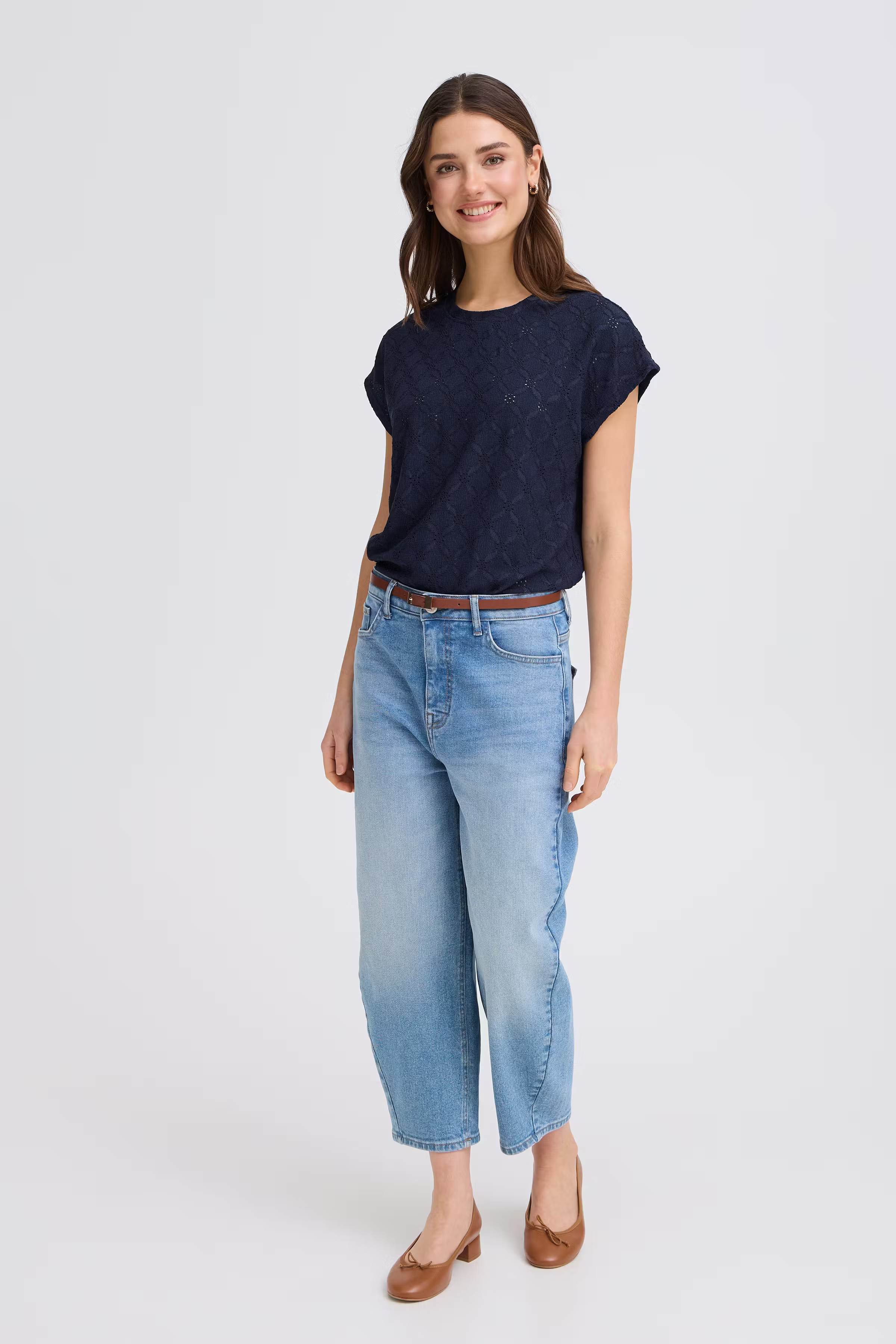 FRIMIRA T-shirt LOOKBOOK FRONT 20617940-193923