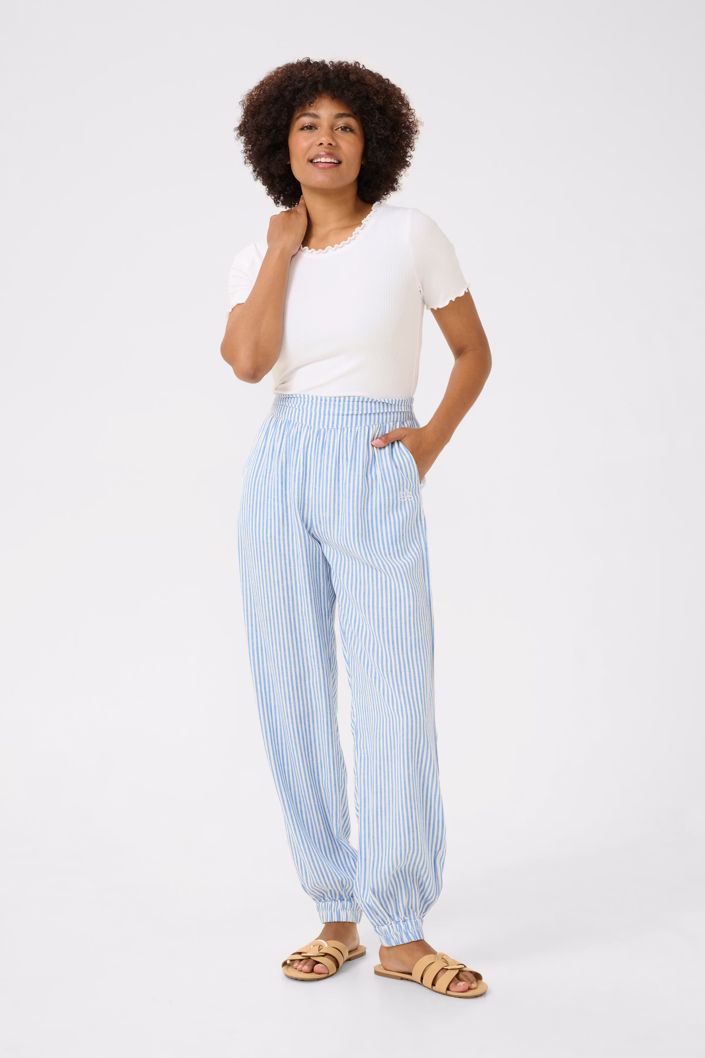 CRVenta Linne byxor LOOKBOOK FRONT 10613592-104396