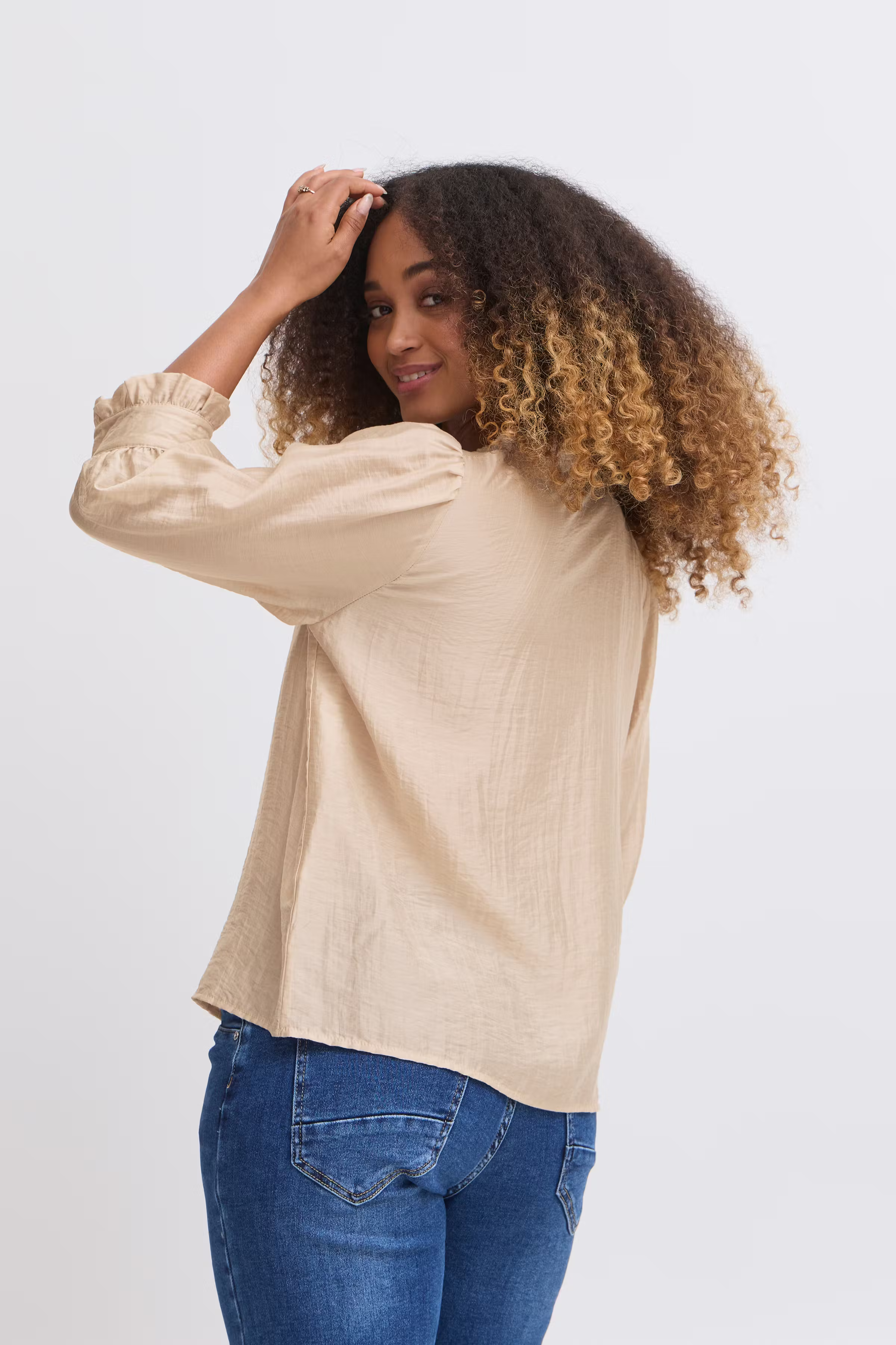 SBLEICE Bluse LOOKBOOK BACK 22100900-130907