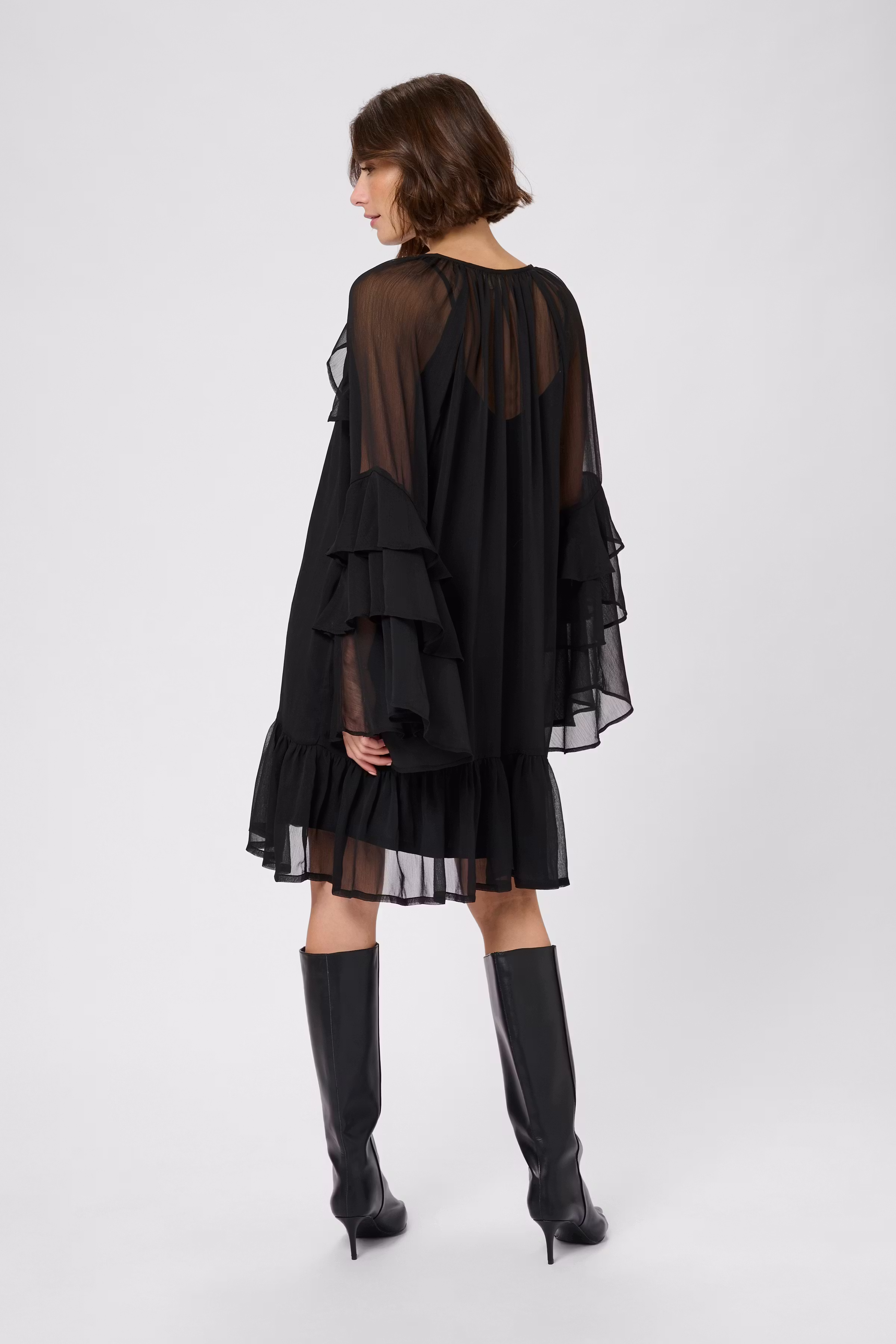 CUlianoa Kjole med flæseærmer LOOKBOOK BACK 50112466-500012