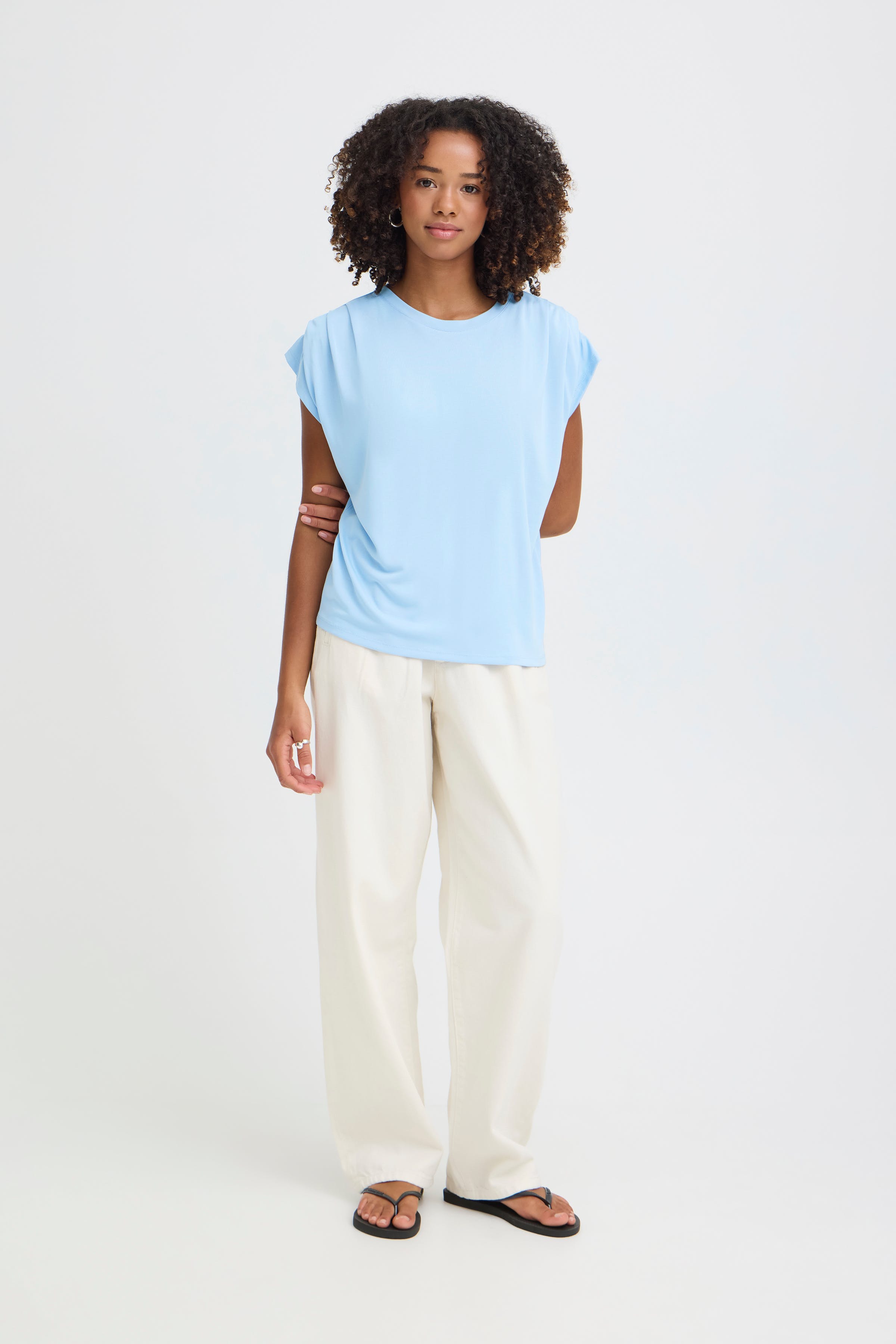 IHLISKEN Top LOOKBOOK FRONT 20114138-144214