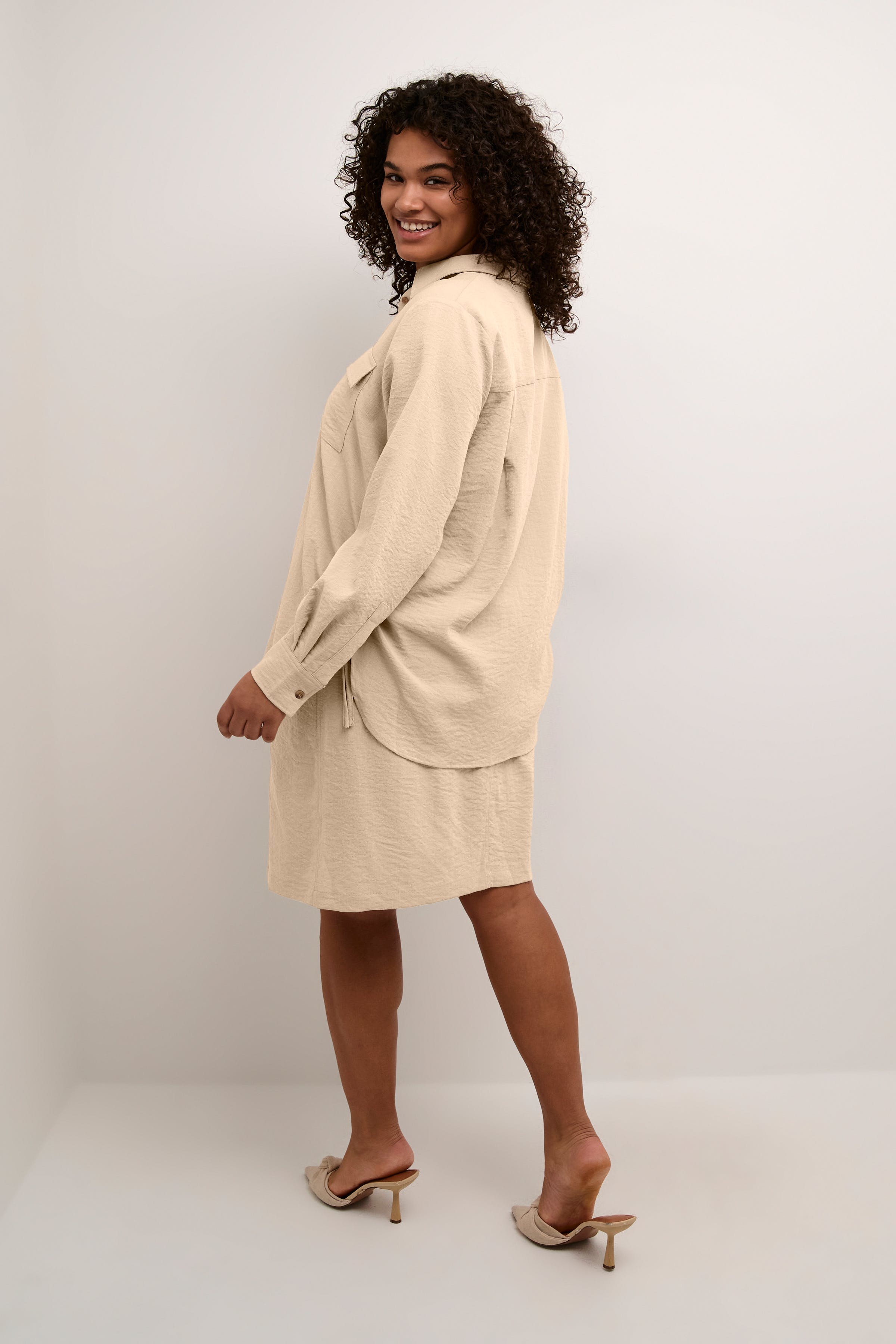 KCmaja Shirt LOOKBOOK BACK 10582317-151305