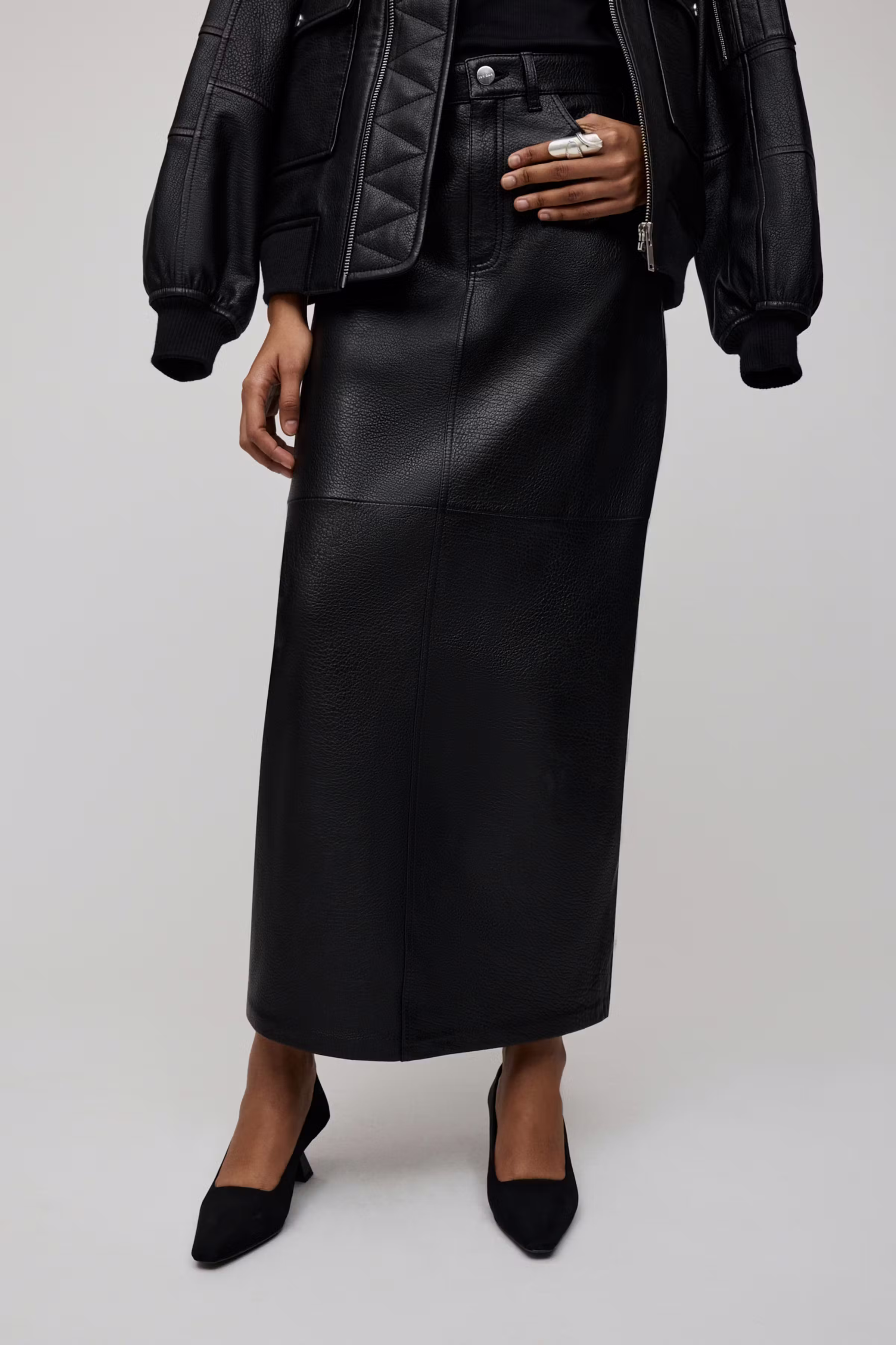 LISANNE Skirt LOOKBOOK FRONT 30600688-BK999