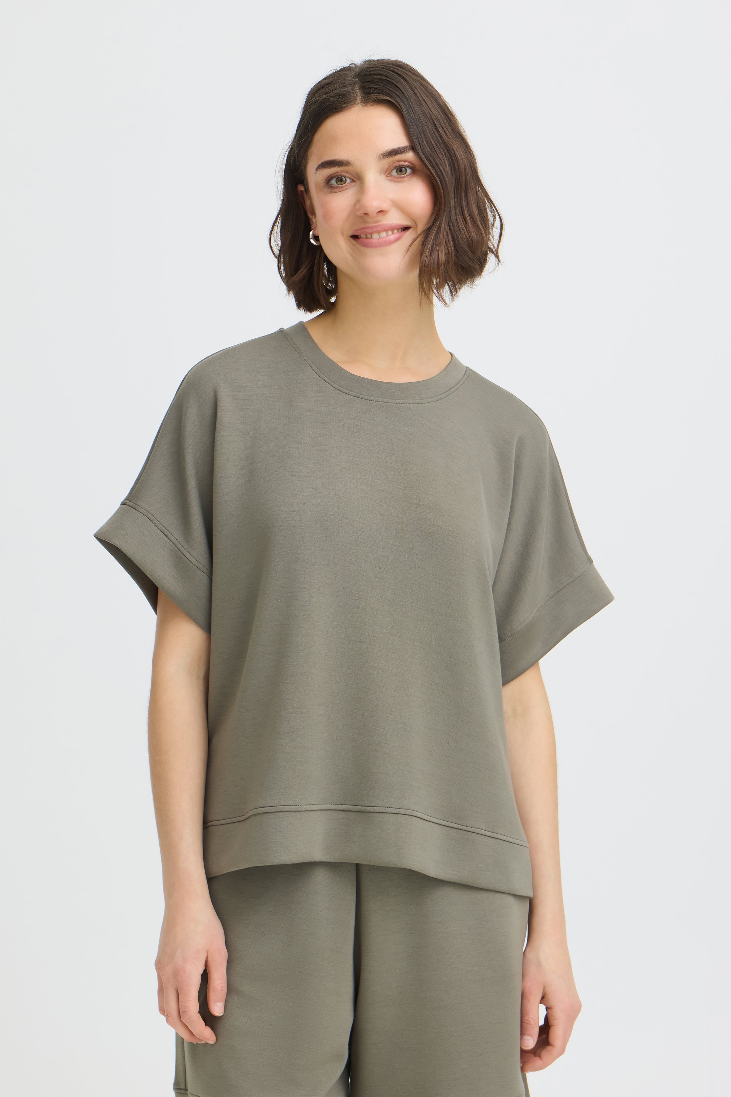 FRAURORA T-shirt LOOKBOOK FRONT 20617749-180516