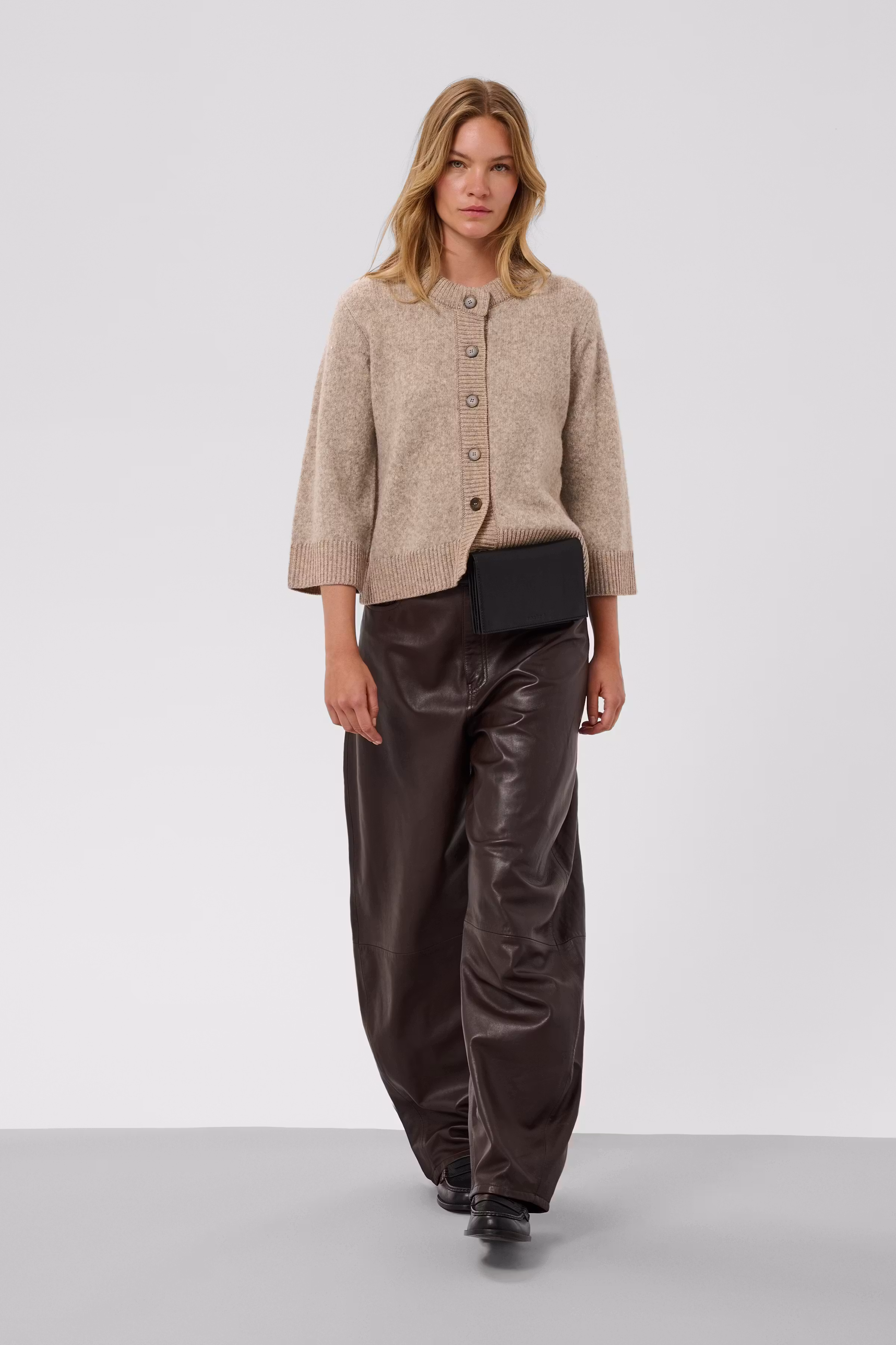 SLIdalia Cardigan LOOKBOOK FRONT 30409424-1811121
