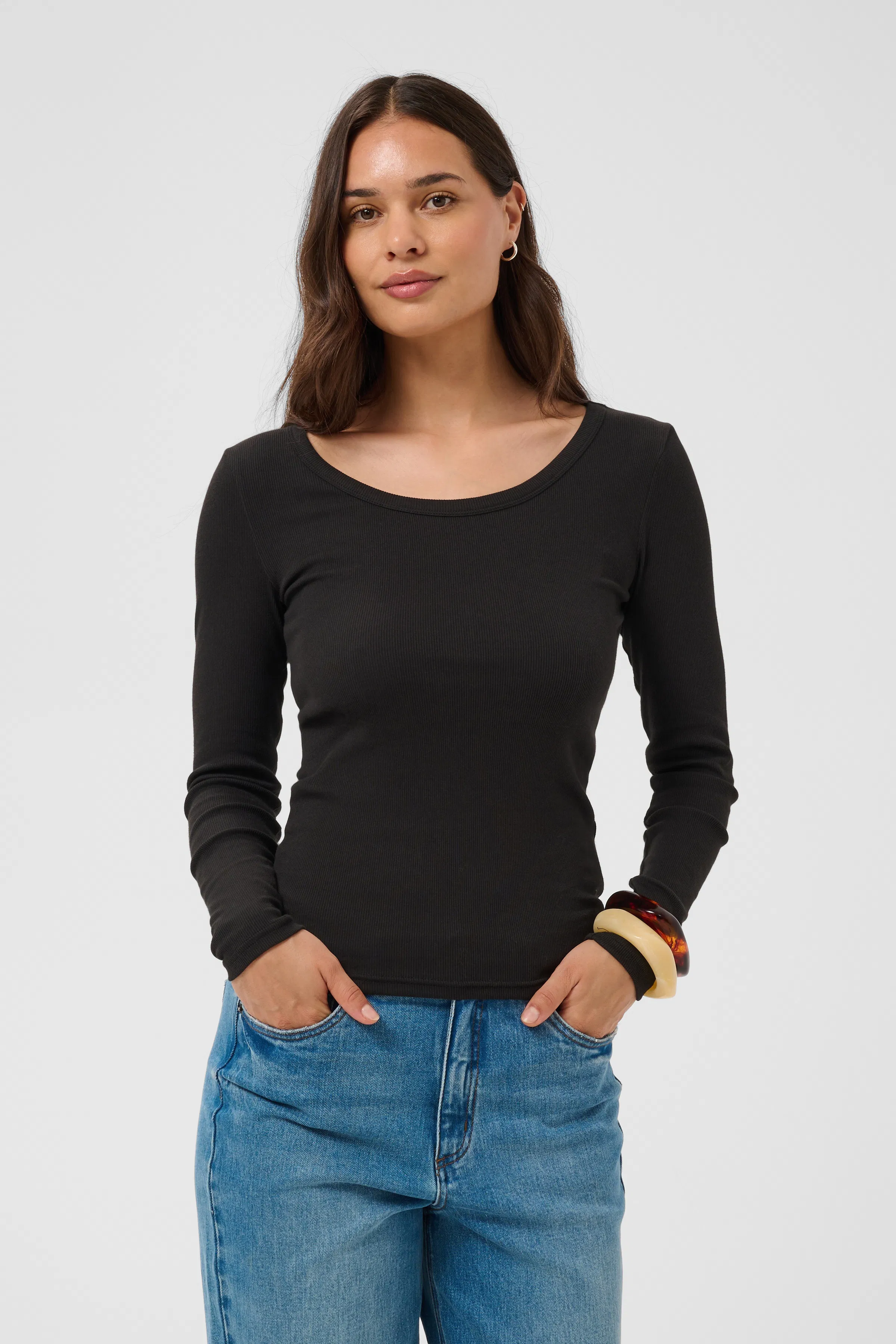 KAcarna T-shirt LOOKBOOK FRONT 10512266-100121