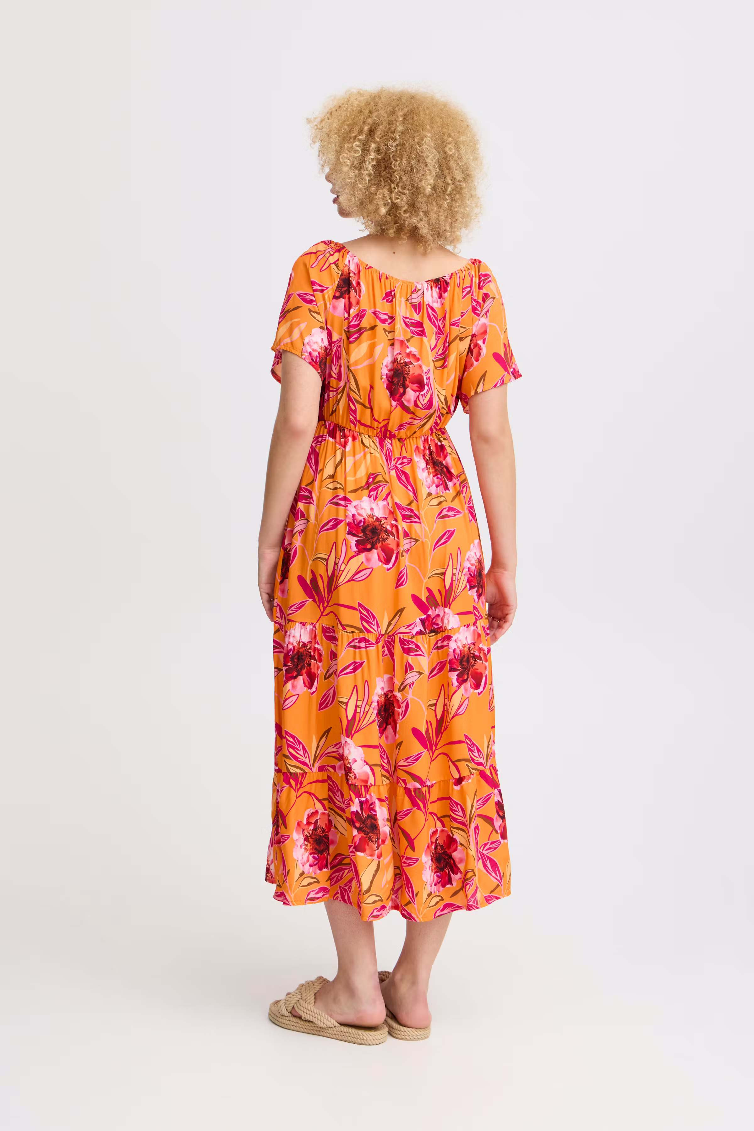 SBRACHA Kjole LOOKBOOK BACK 22100662-161360