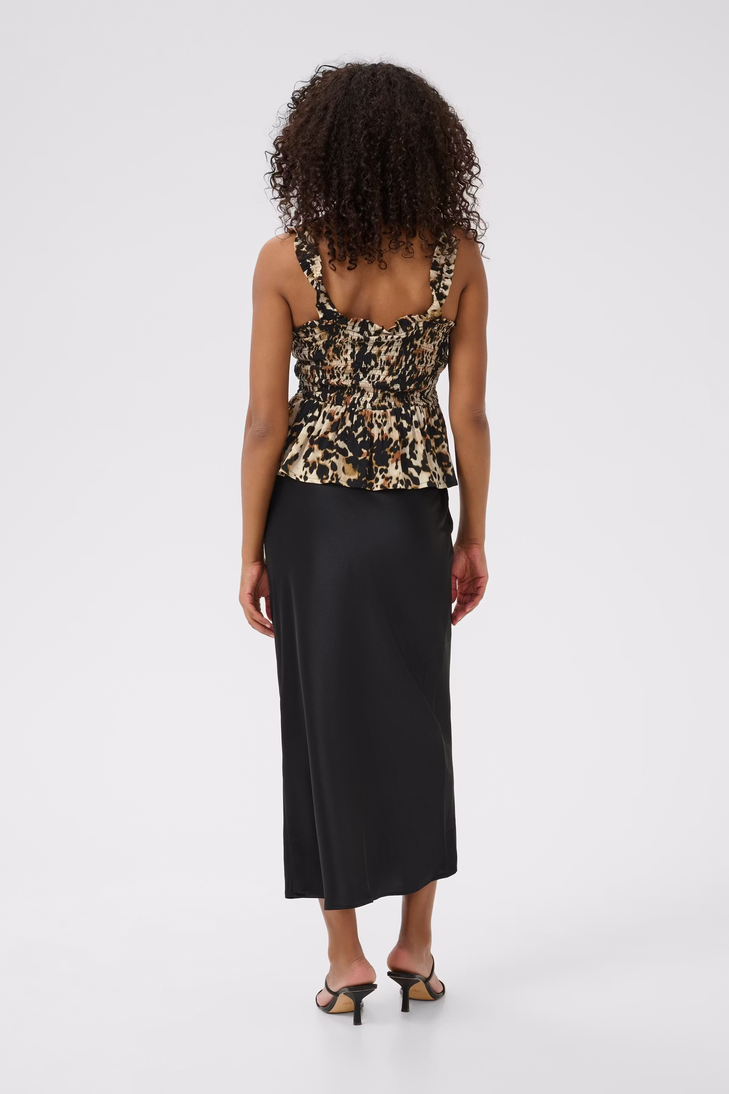 KAamber Top LOOKBOOK BACK 10508629-107550