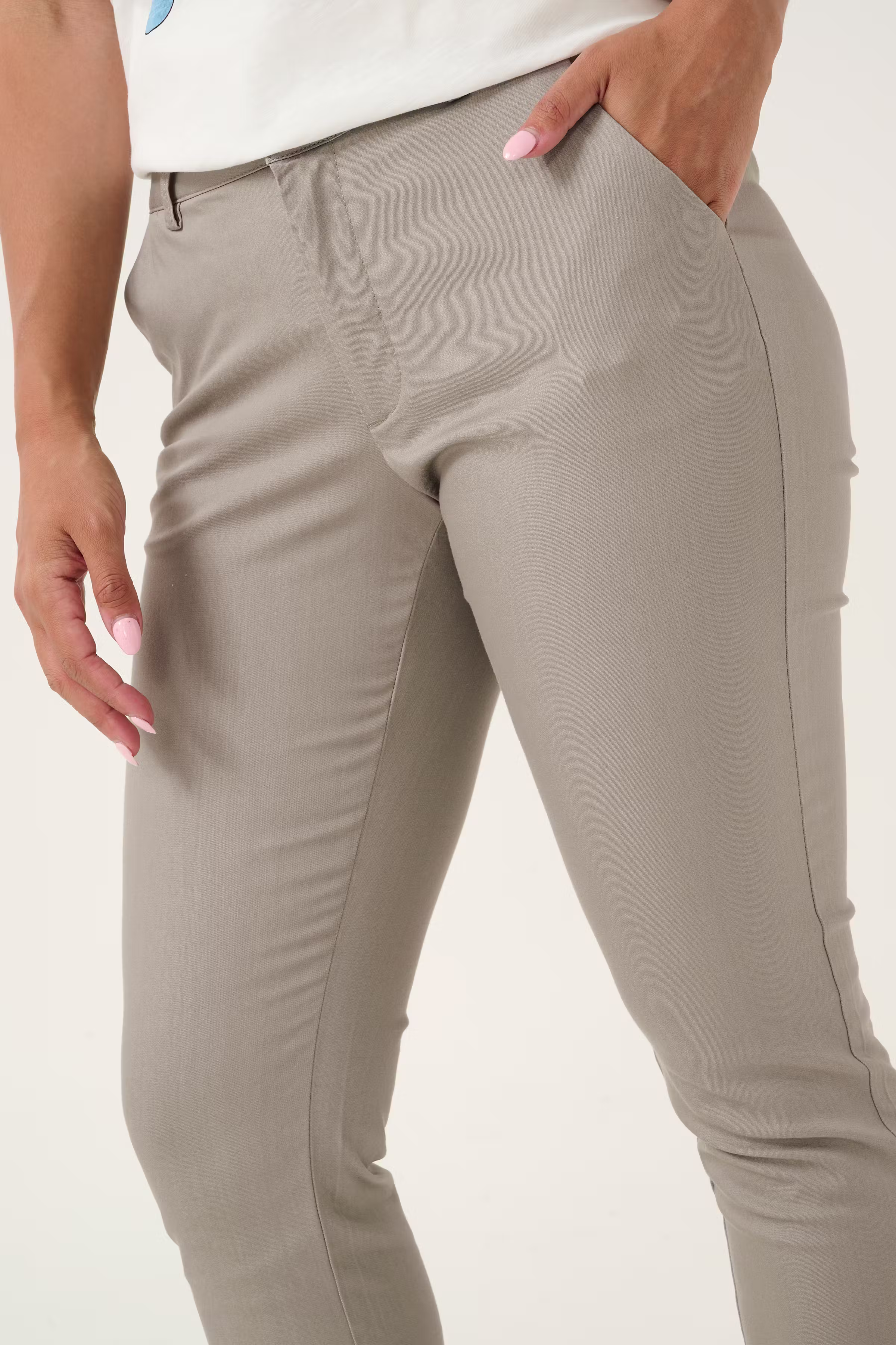 KAlea Bukser LOOKBOOK DETAIL 10505191-170205