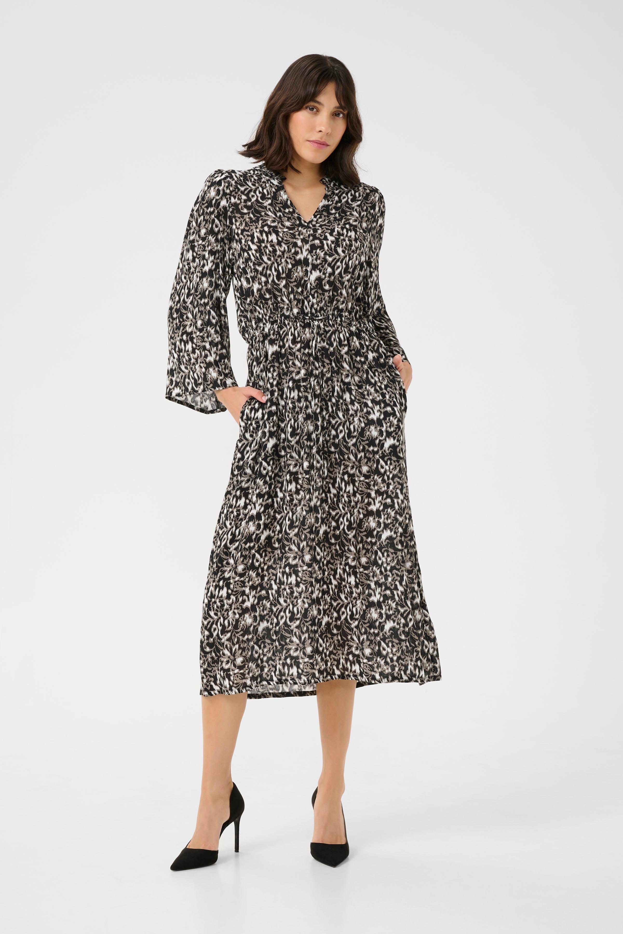 KAamber Dress LOOKBOOK FRONT 10509534-106991