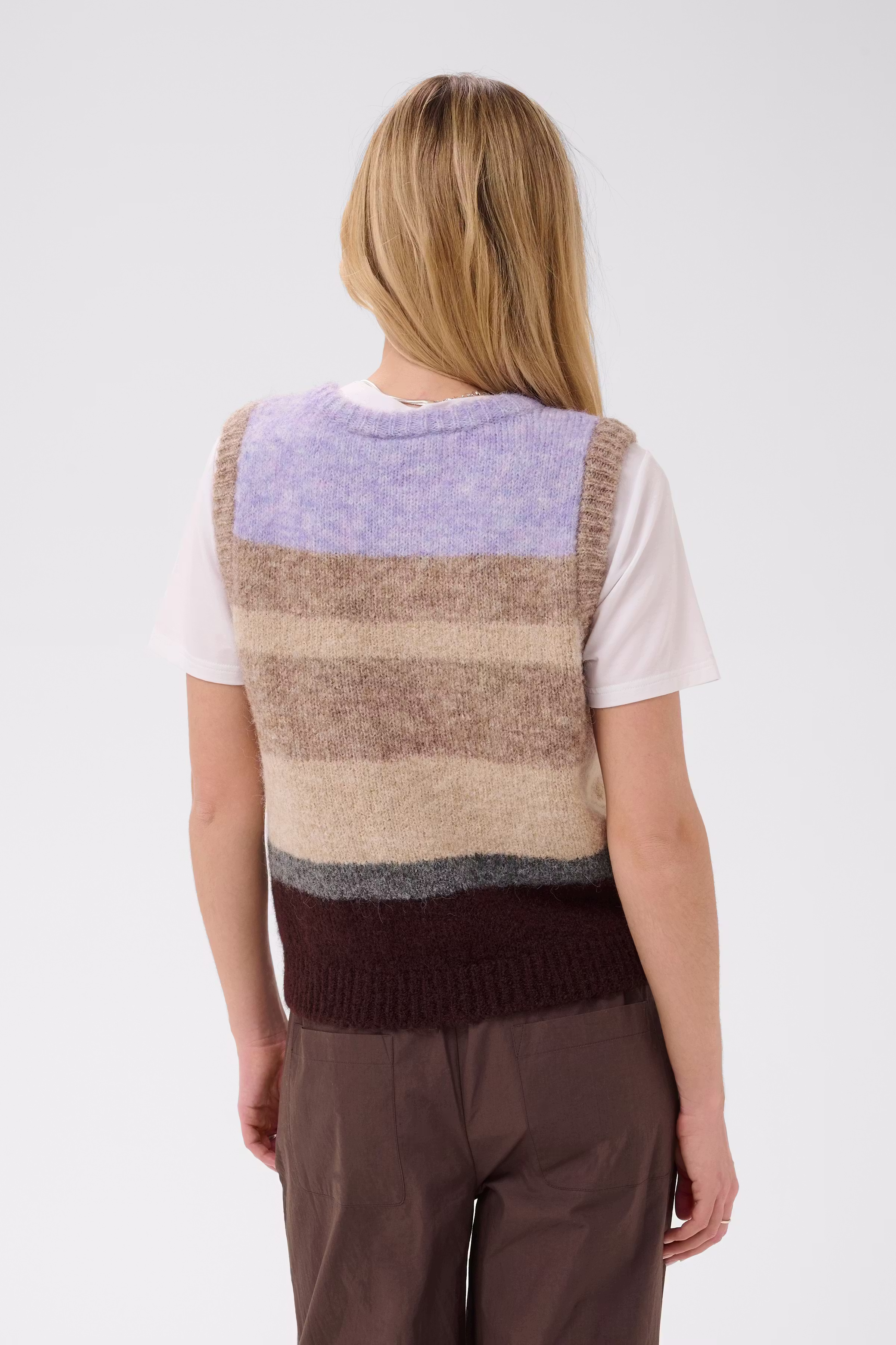 SeraphinaSZ Vest LOOKBOOK BACK 30515255-305134