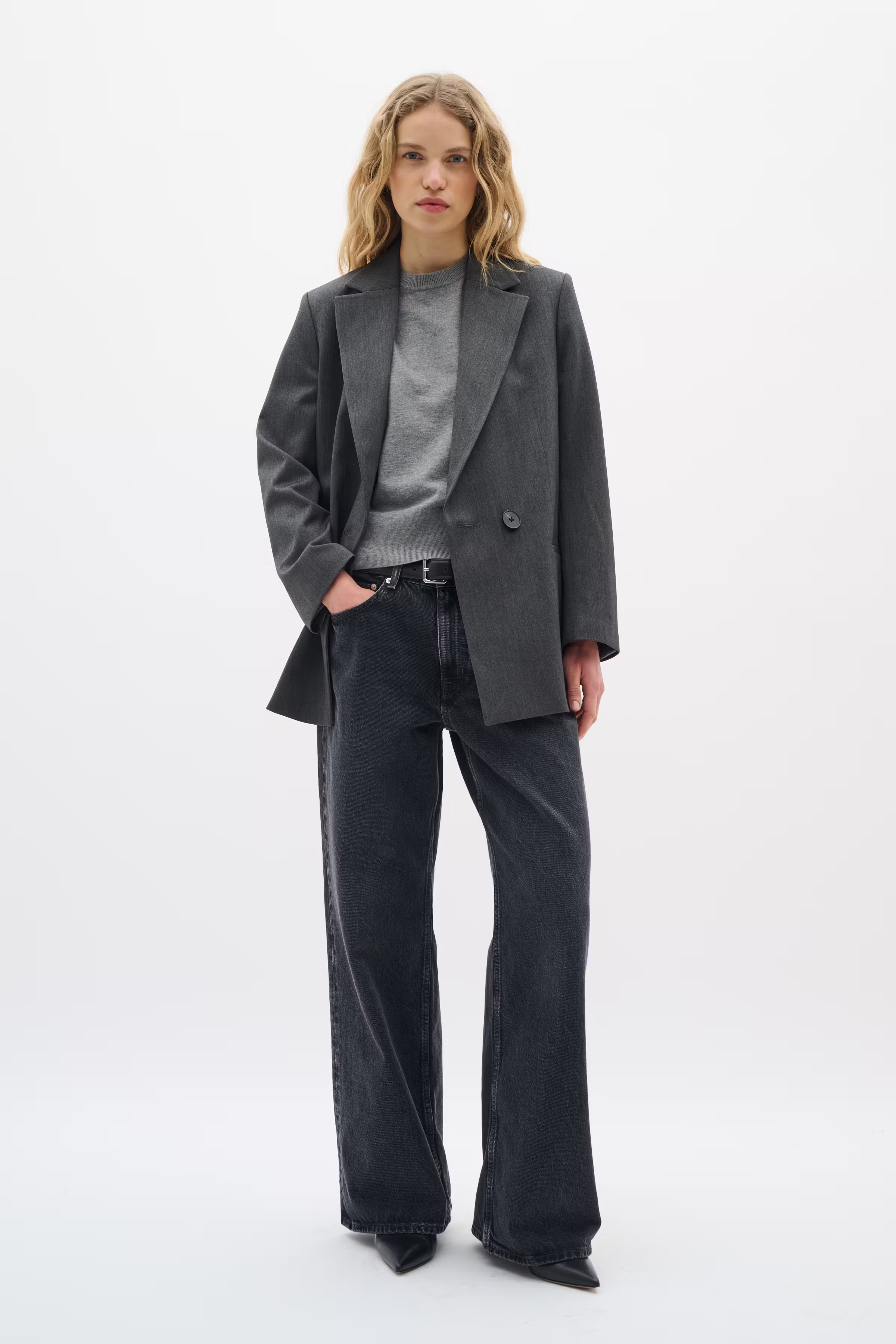 BrunildaIW Blazer LOOKBOOK FRONT 30111002-300596