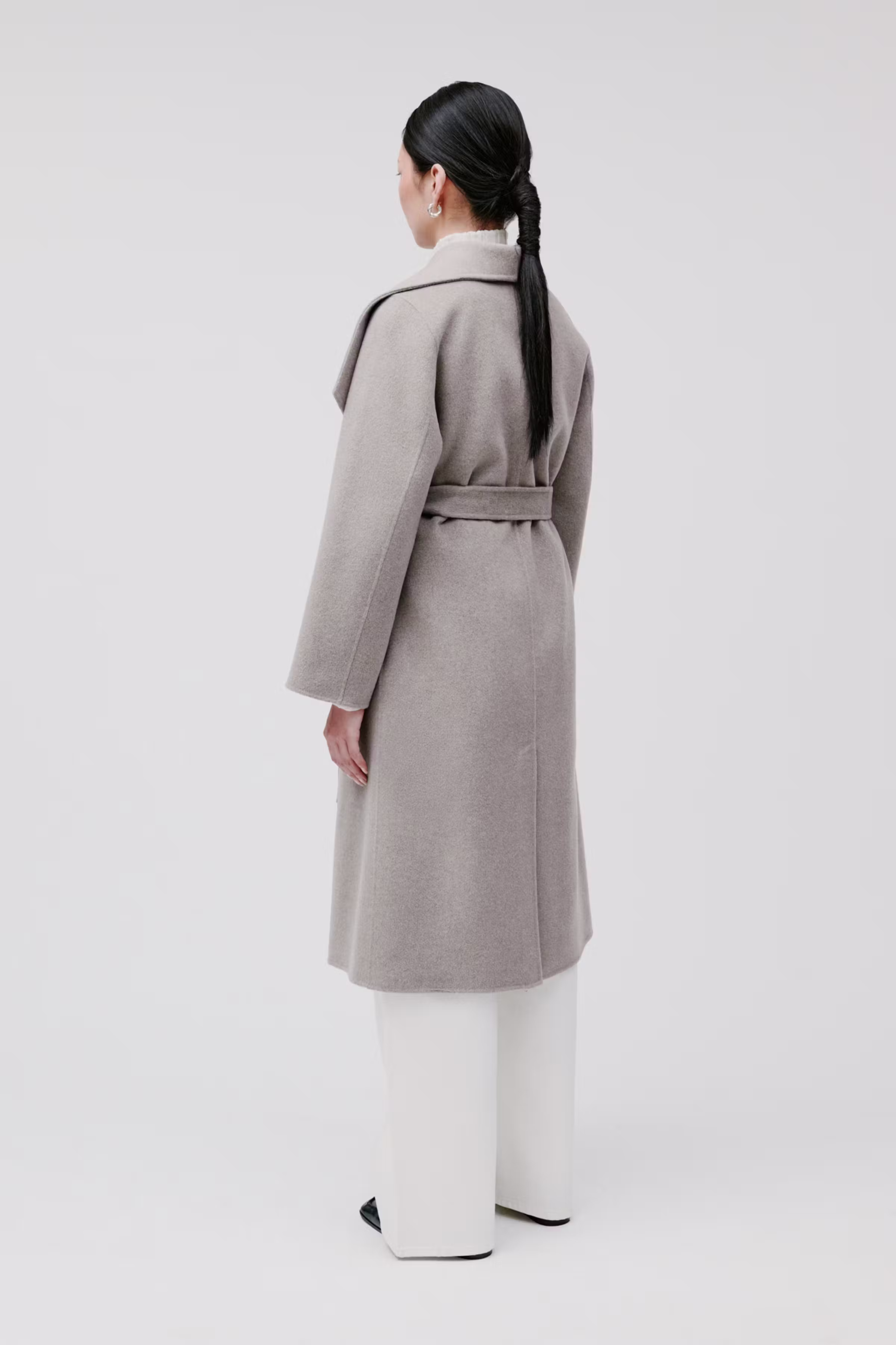 IOCARRIE ROSE Coat LOOKBOOK BACK 30600562-BE457