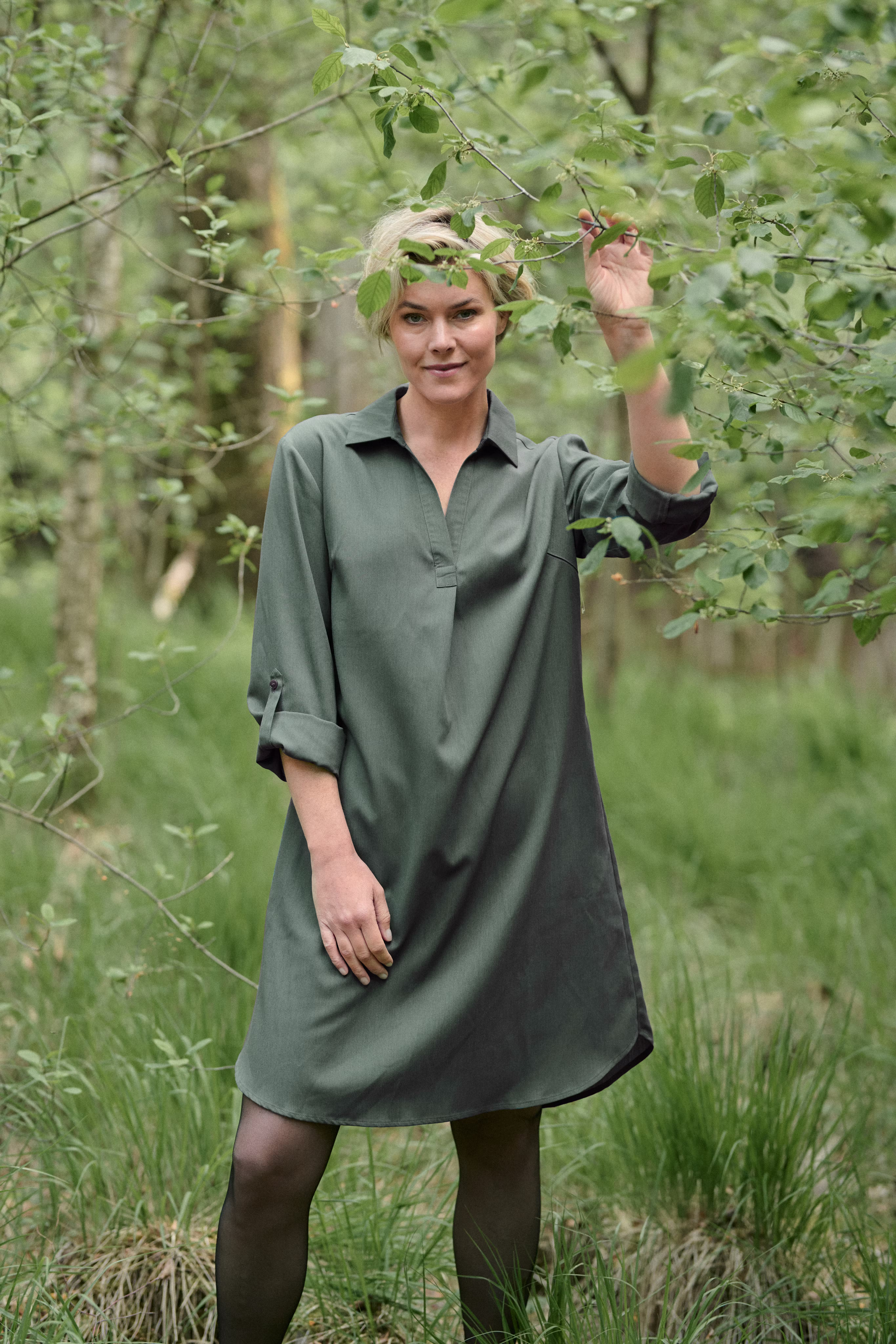 BPolga Dress LOCATION FRONT 10590764-1856061B