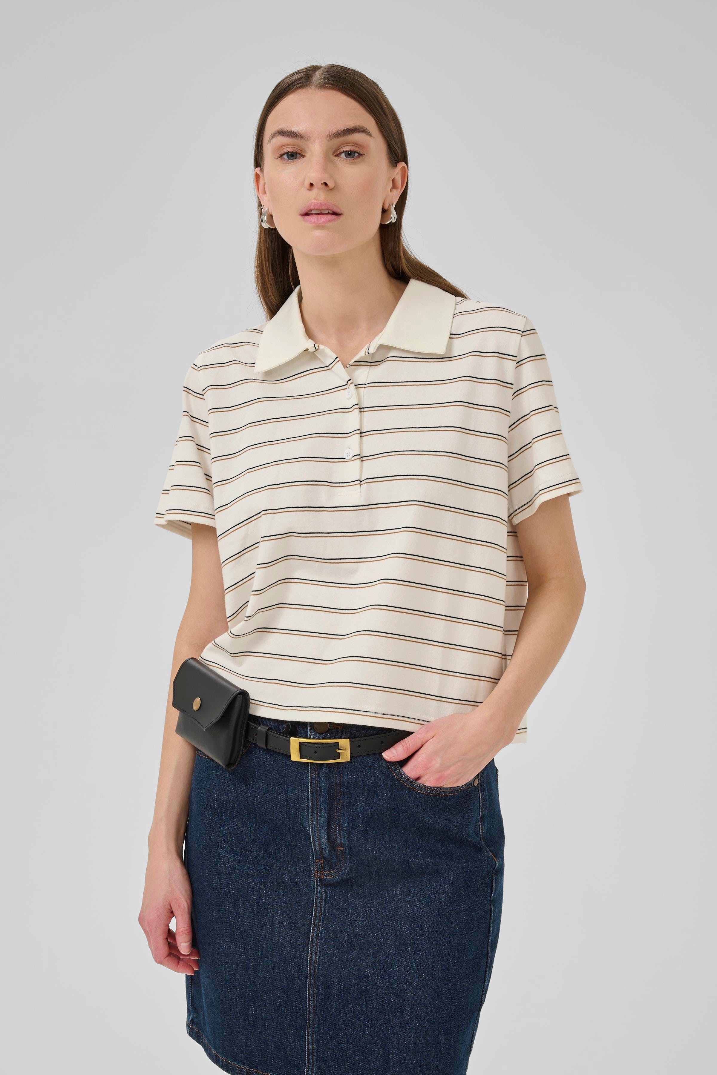 AnnaMW T-shirt LOOKBOOK FRONT 10705295-108453