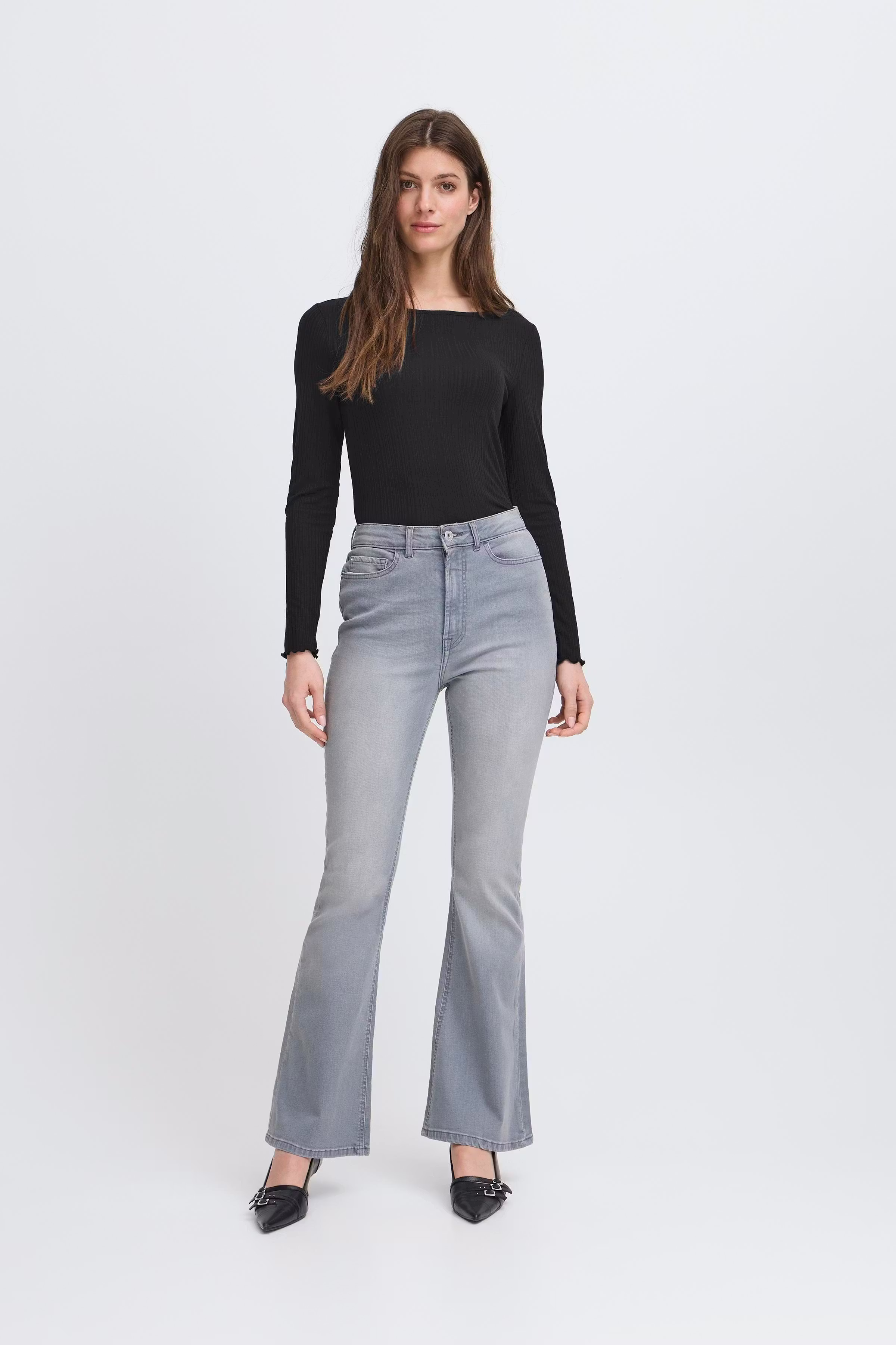 IHCELLA Langermet T-shirt LOOKBOOK FRONT 20122819-194008