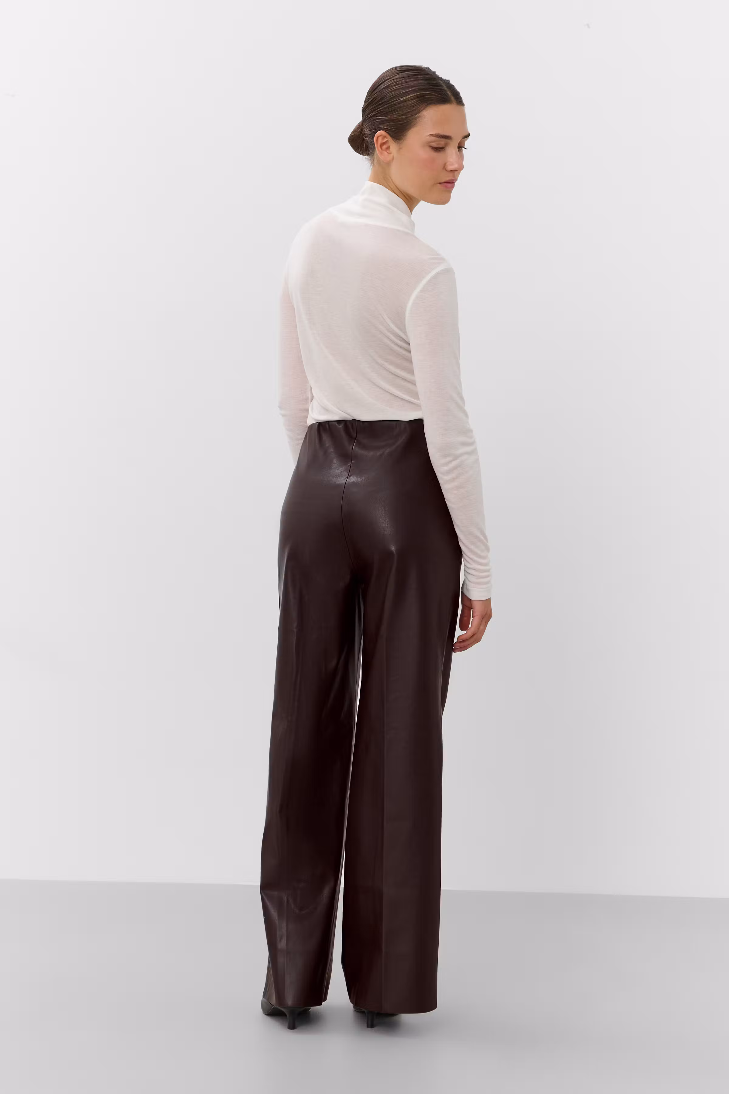 SLKaylee Byxor LOOKBOOK BACK 30409595-191109