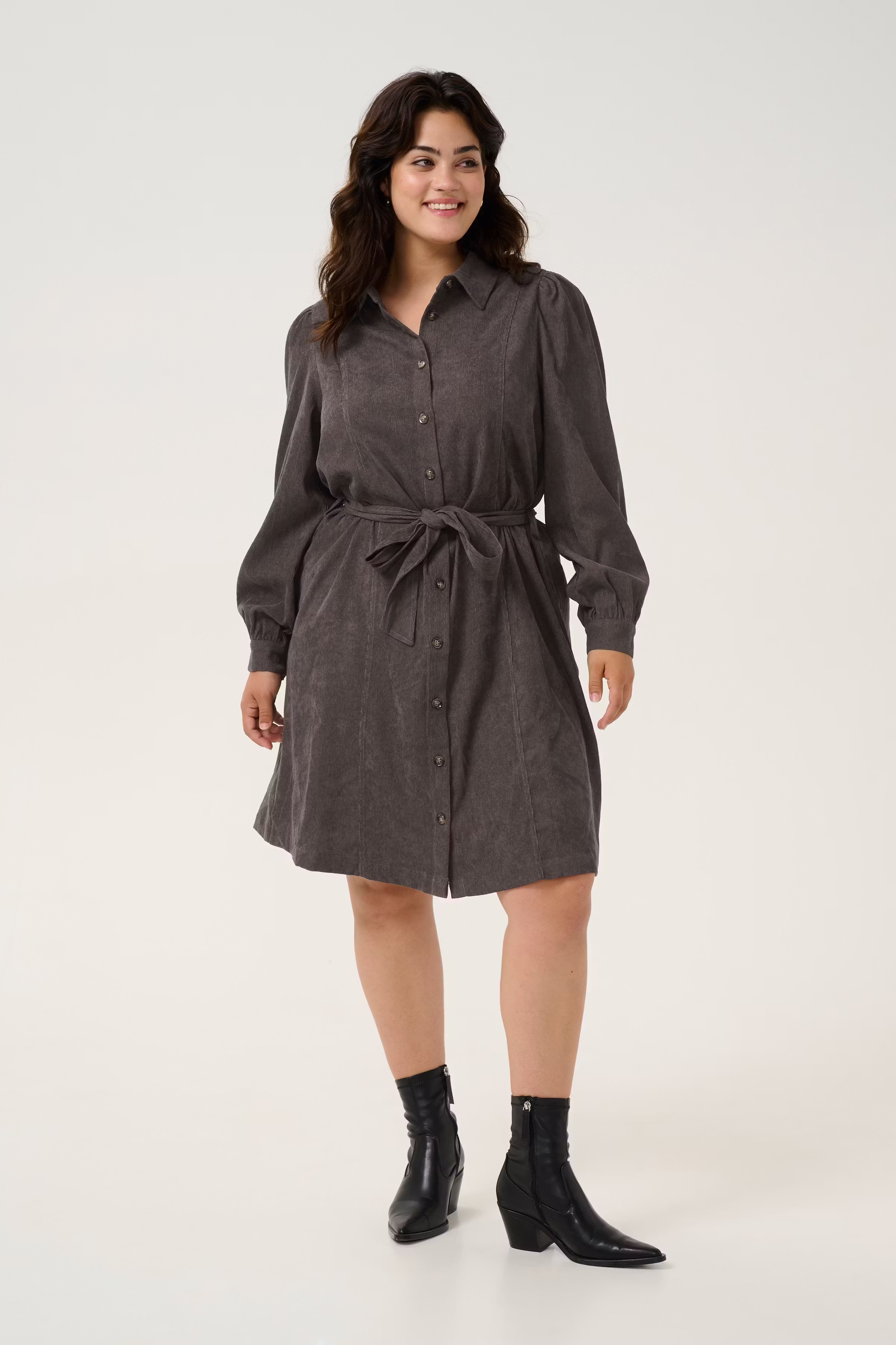 KCverana Robe LOOKBOOK FRONT 10582954-106615