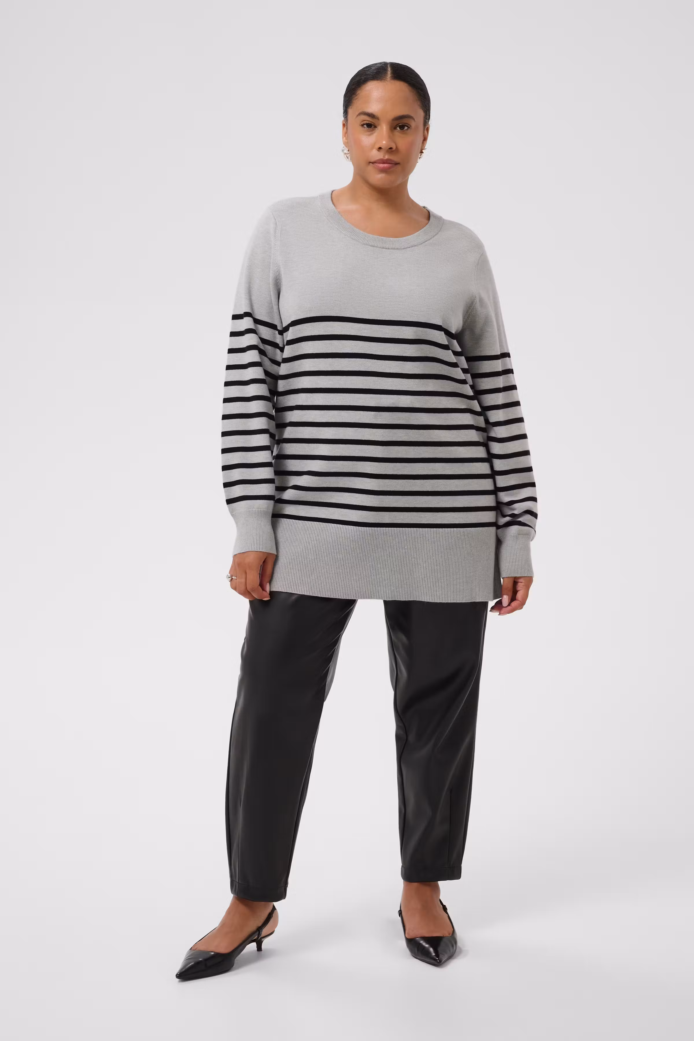 KCliona Pullover LOOKBOOK FRONT 10584433-109819