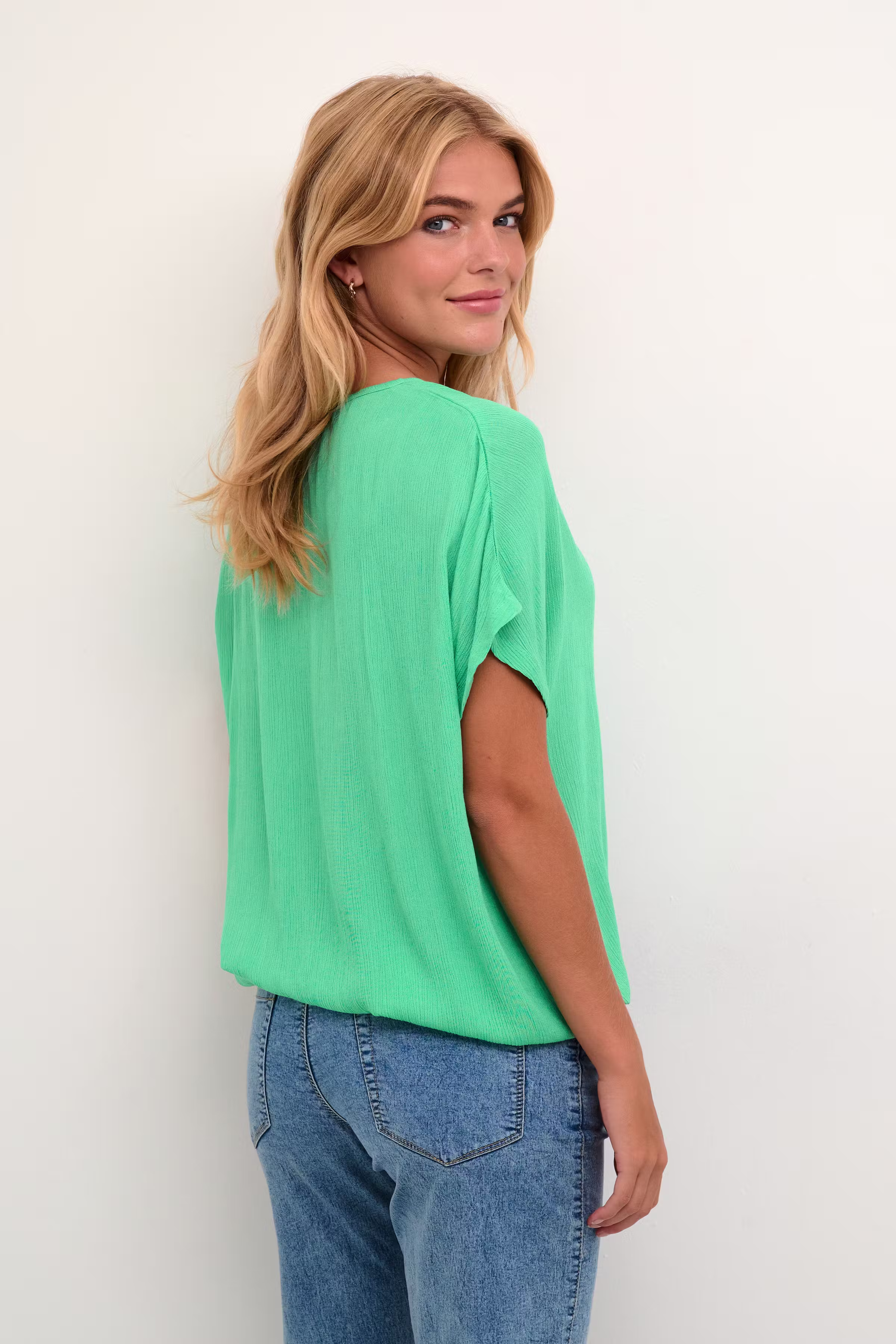 KAamber Bluse LOOKBOOK BACK 10500781-165825