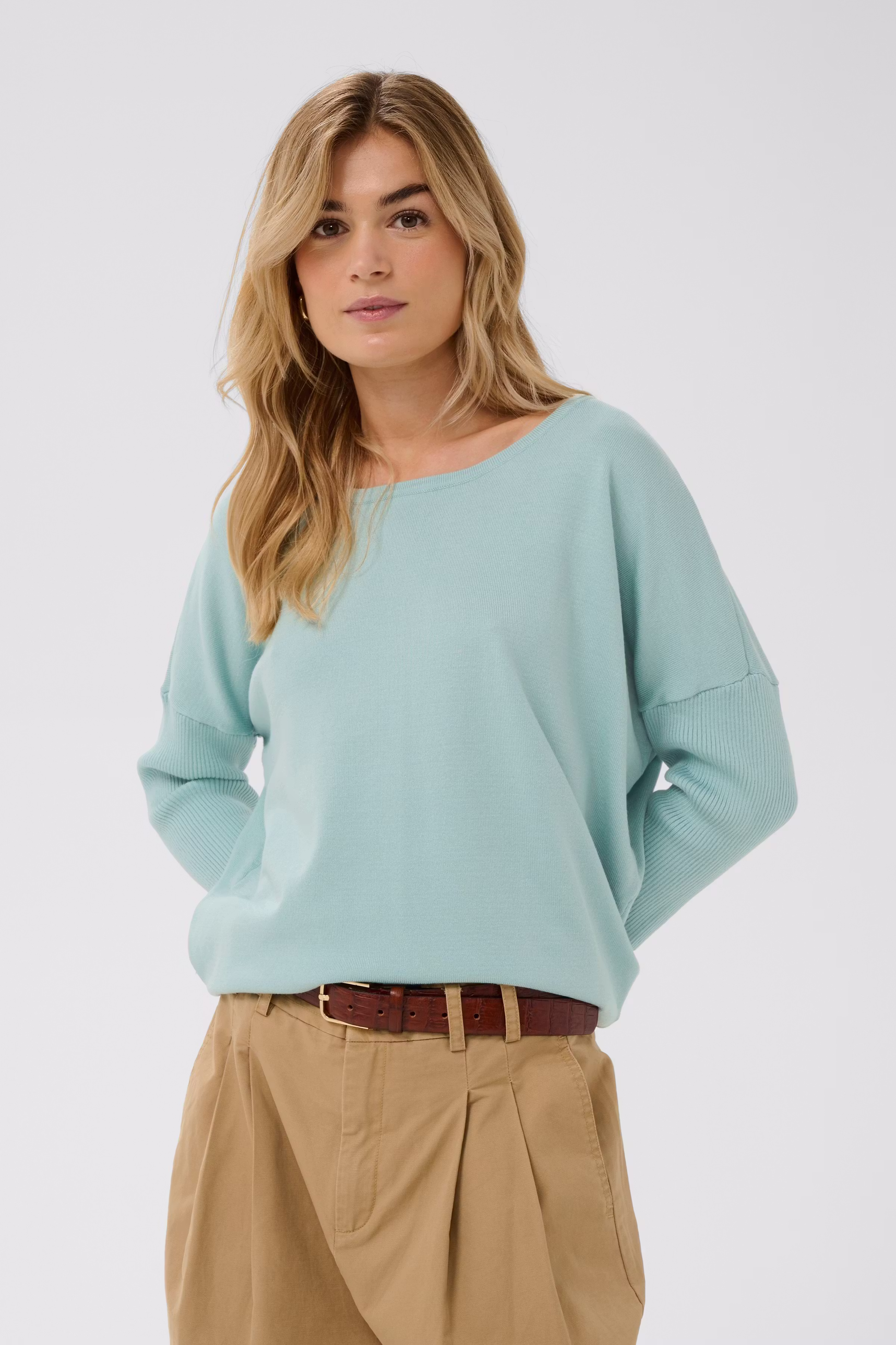A2561, Pullover LOOKBOOK FRONT 30500003-144506