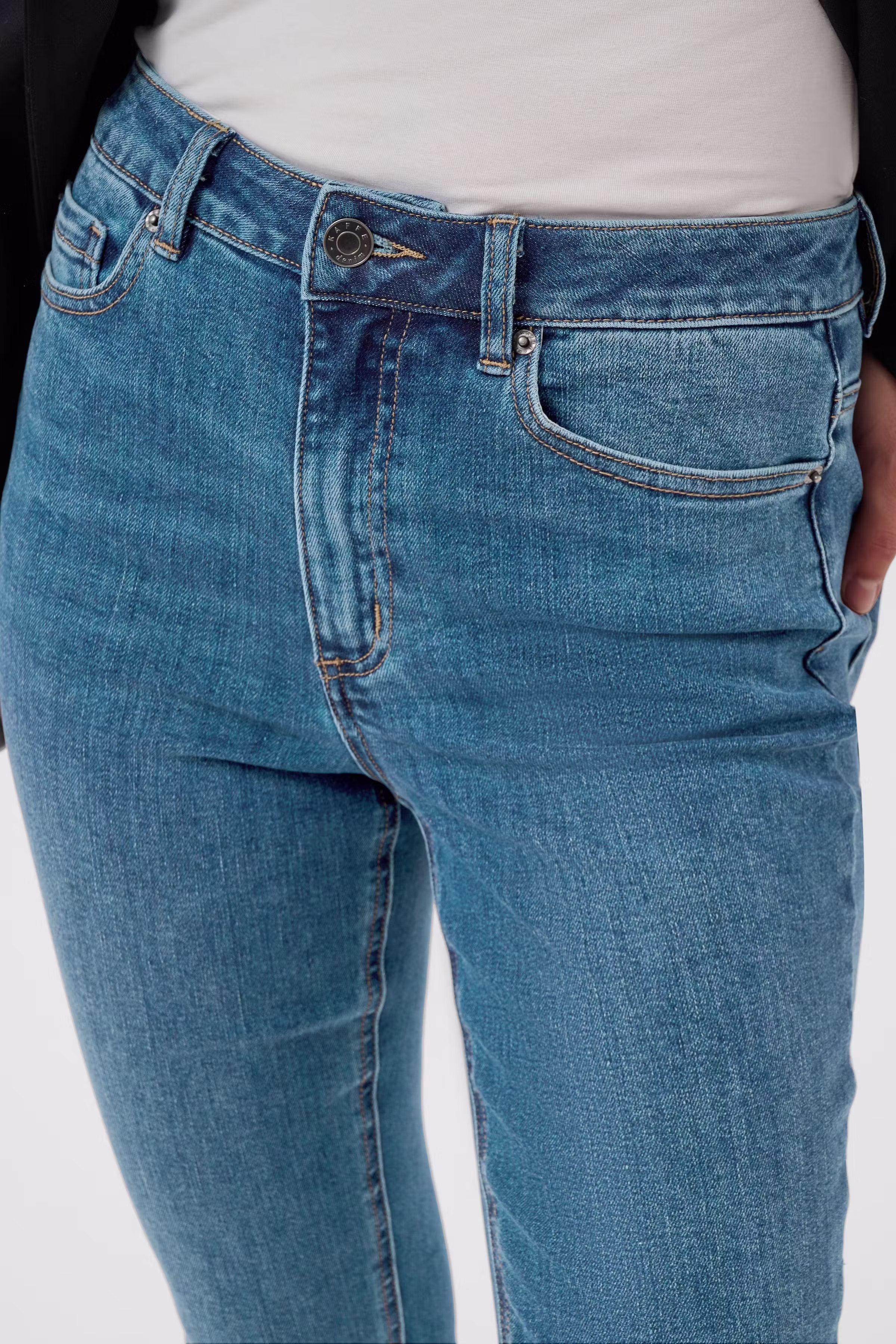 KAforest Jeans LOOKBOOK DETAIL 10510720-102272