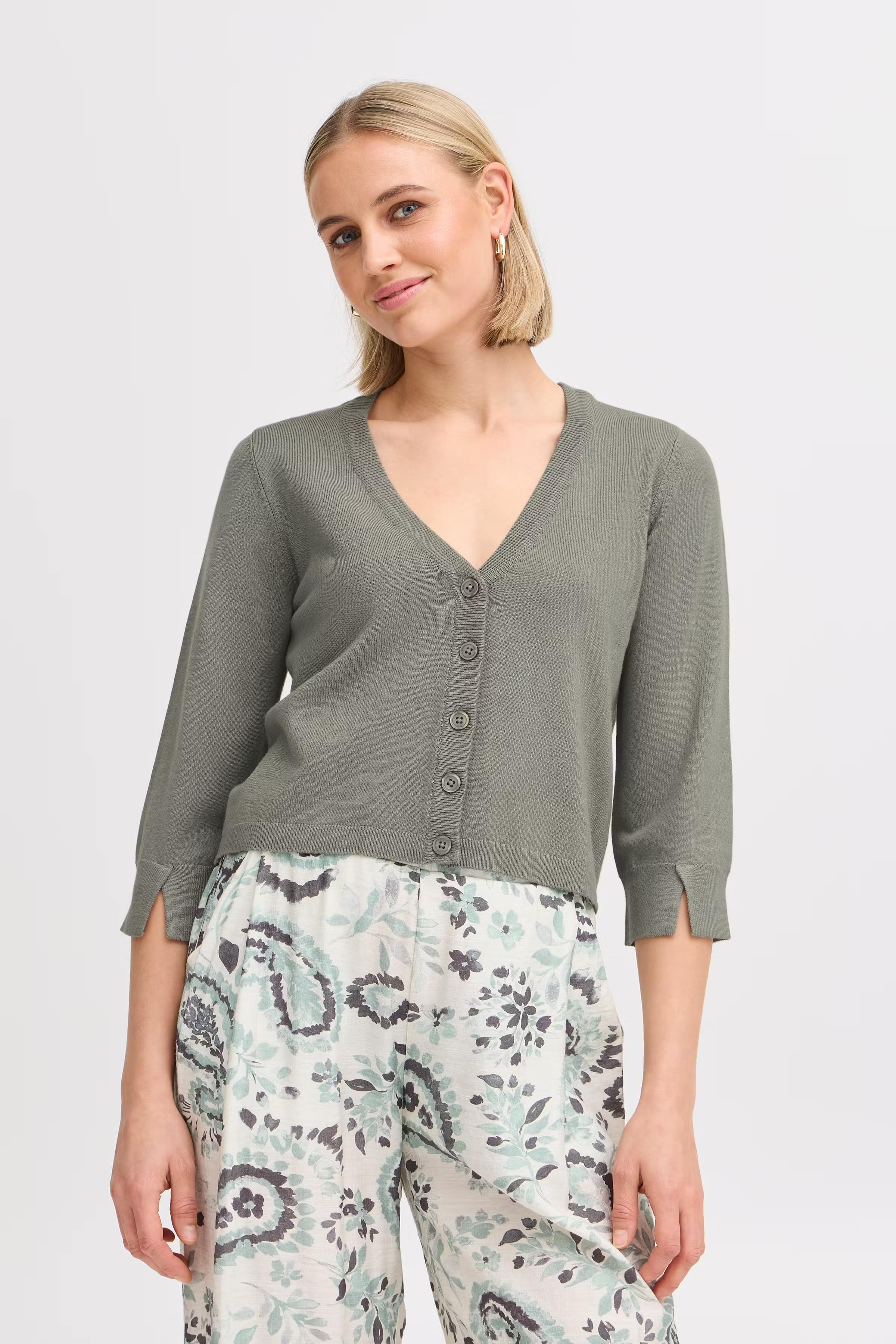 FRCLIA Cardigan LOOKBOOK FRONT 20613550-185806