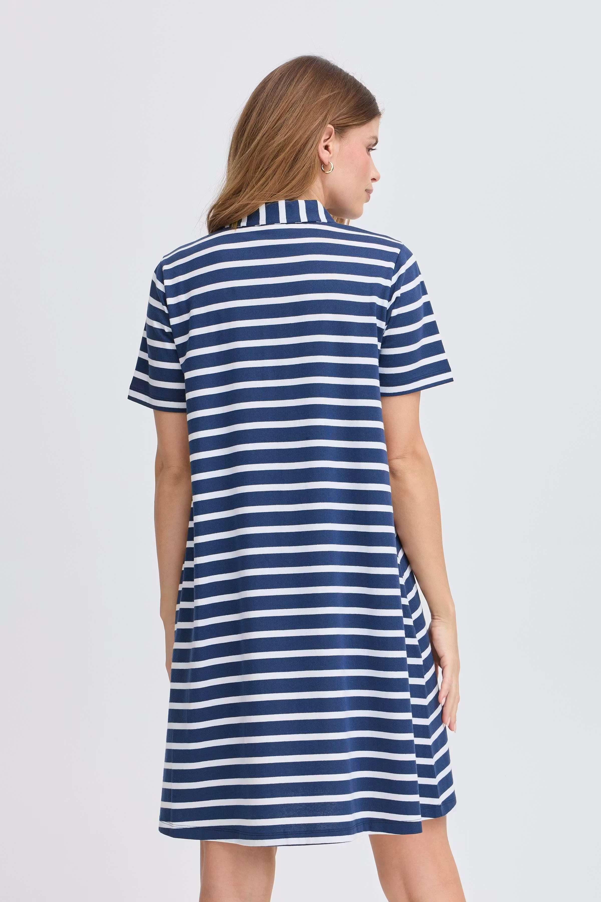 FRSAMMA Dress LOOKBOOK BACK 20615793-200119